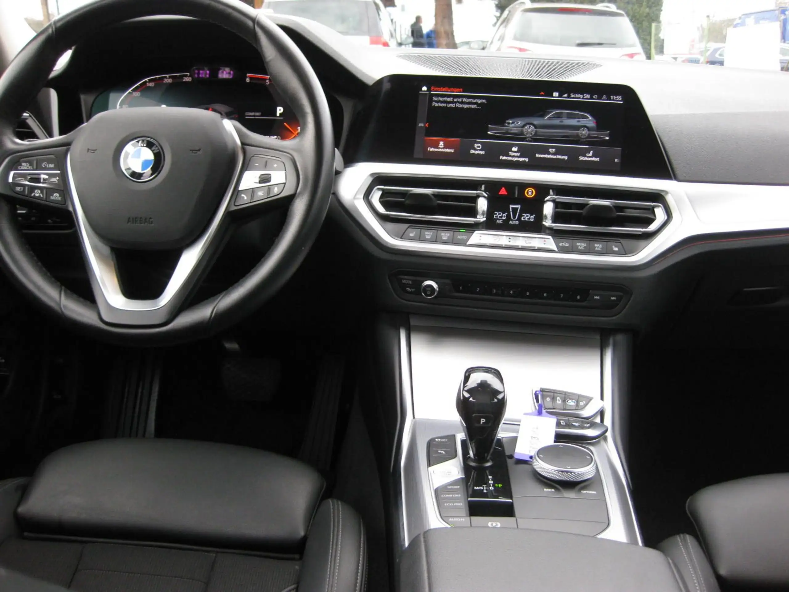 BMW - 320