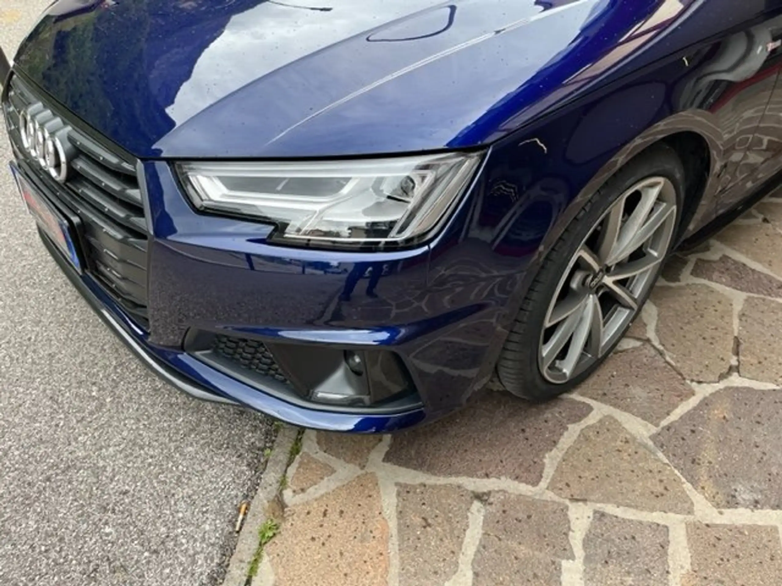 Audi - A4