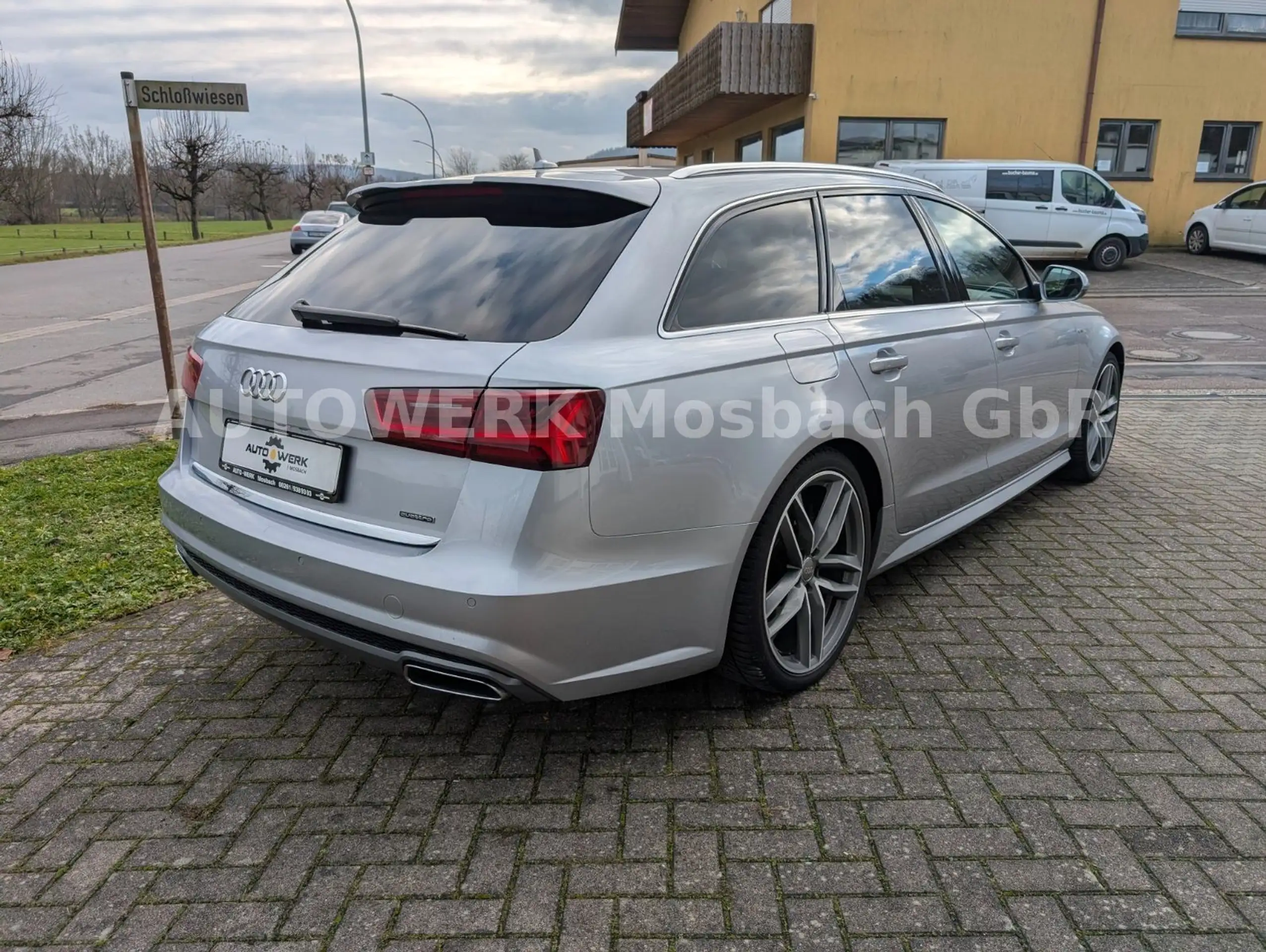 Audi - A6