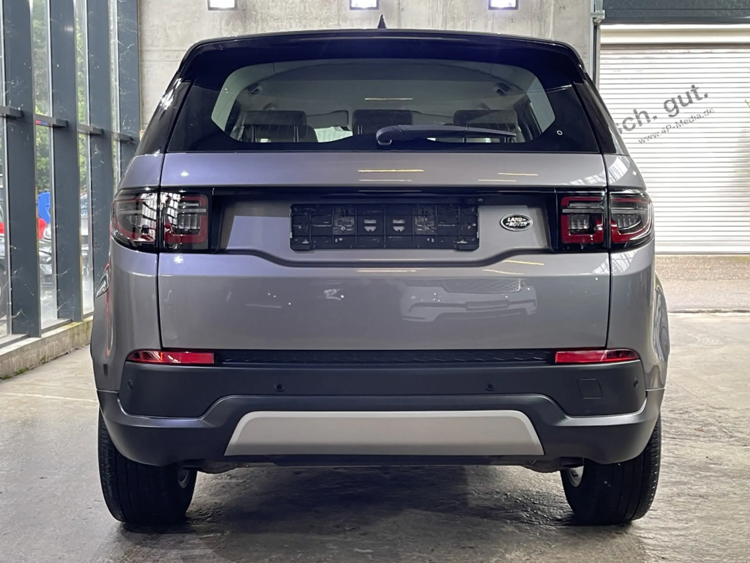 Land Rover - Discovery Sport