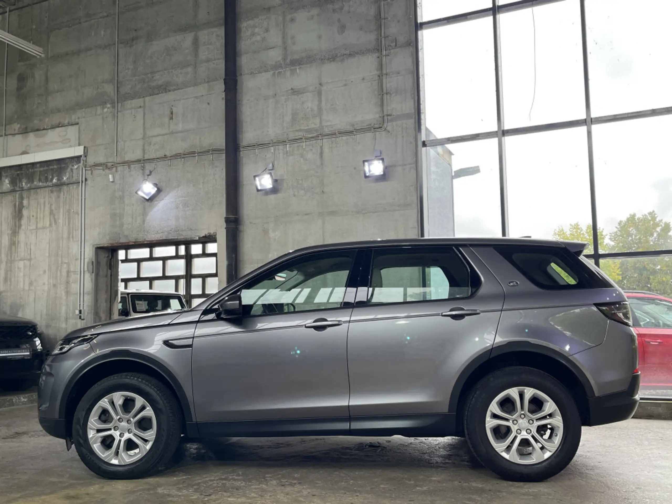 Land Rover - Discovery Sport