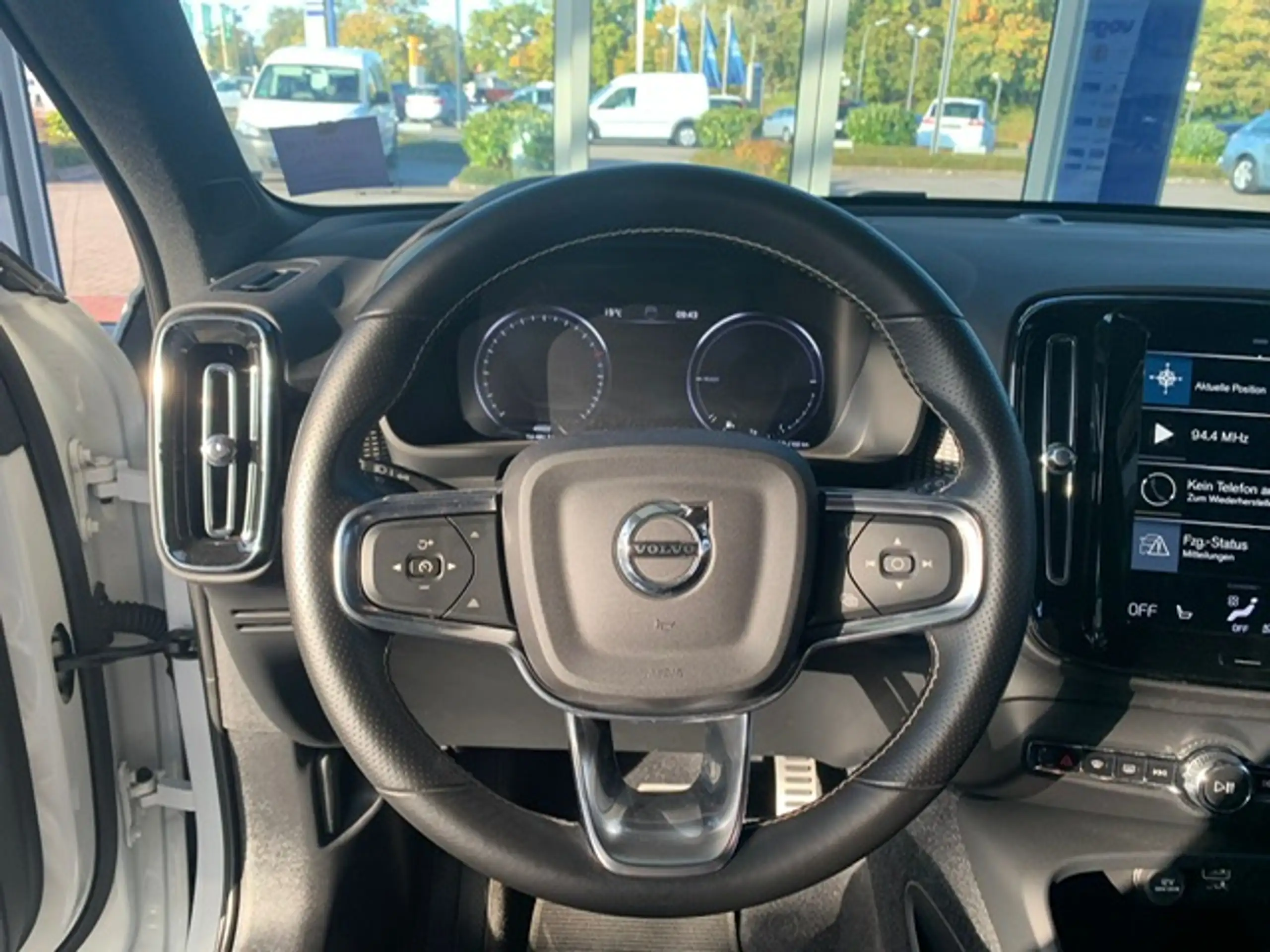 Volvo - XC40