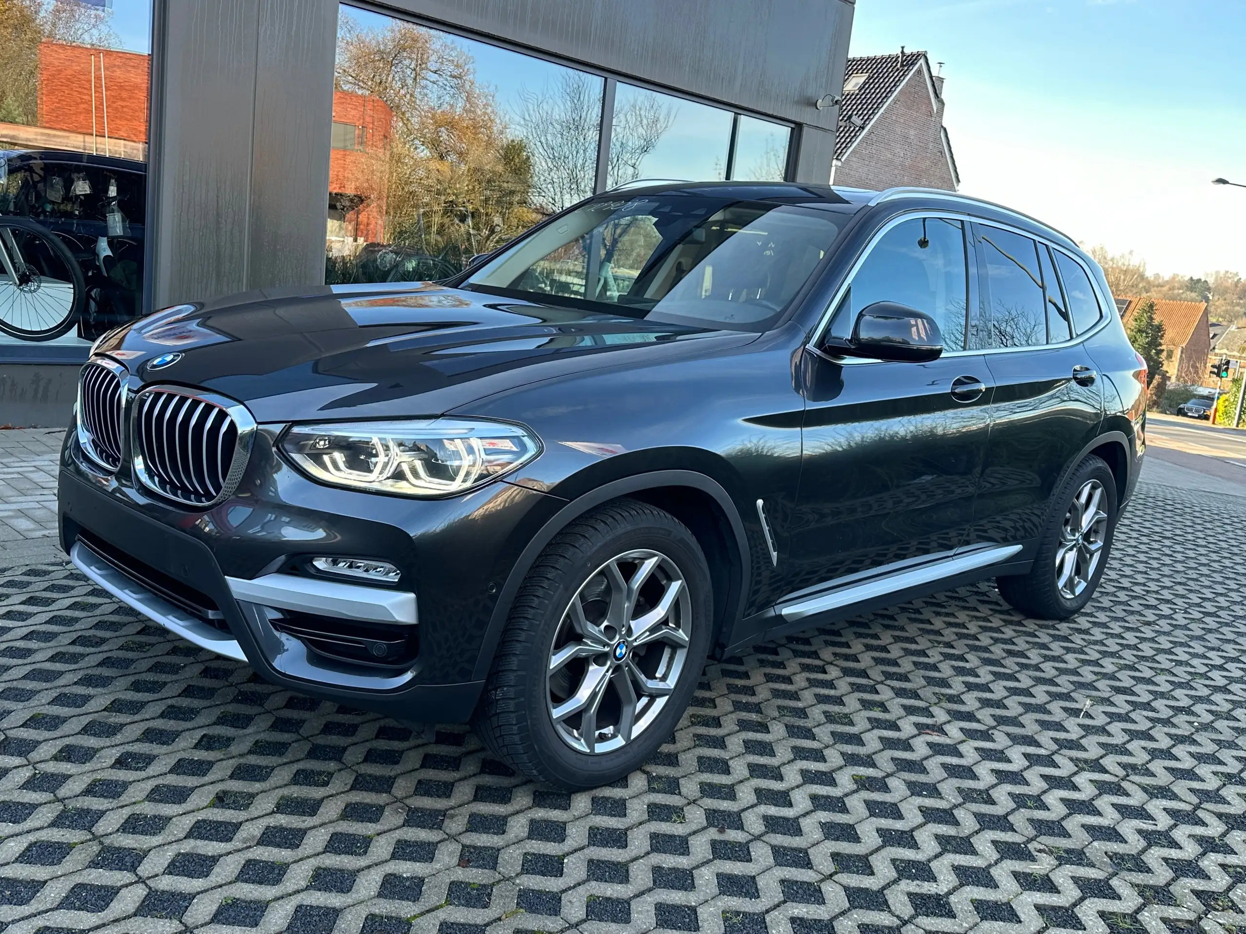 BMW - X3