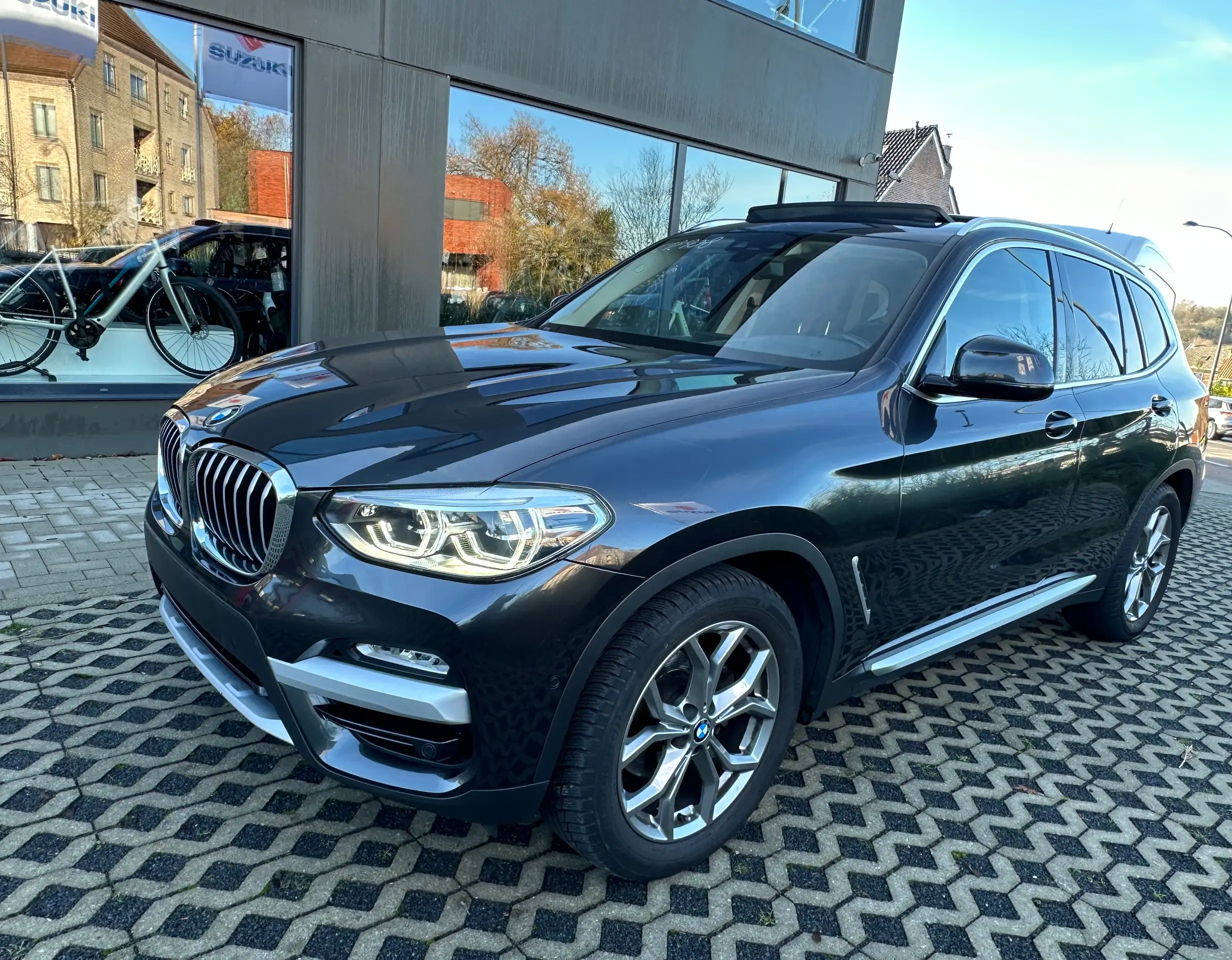 BMW - X3