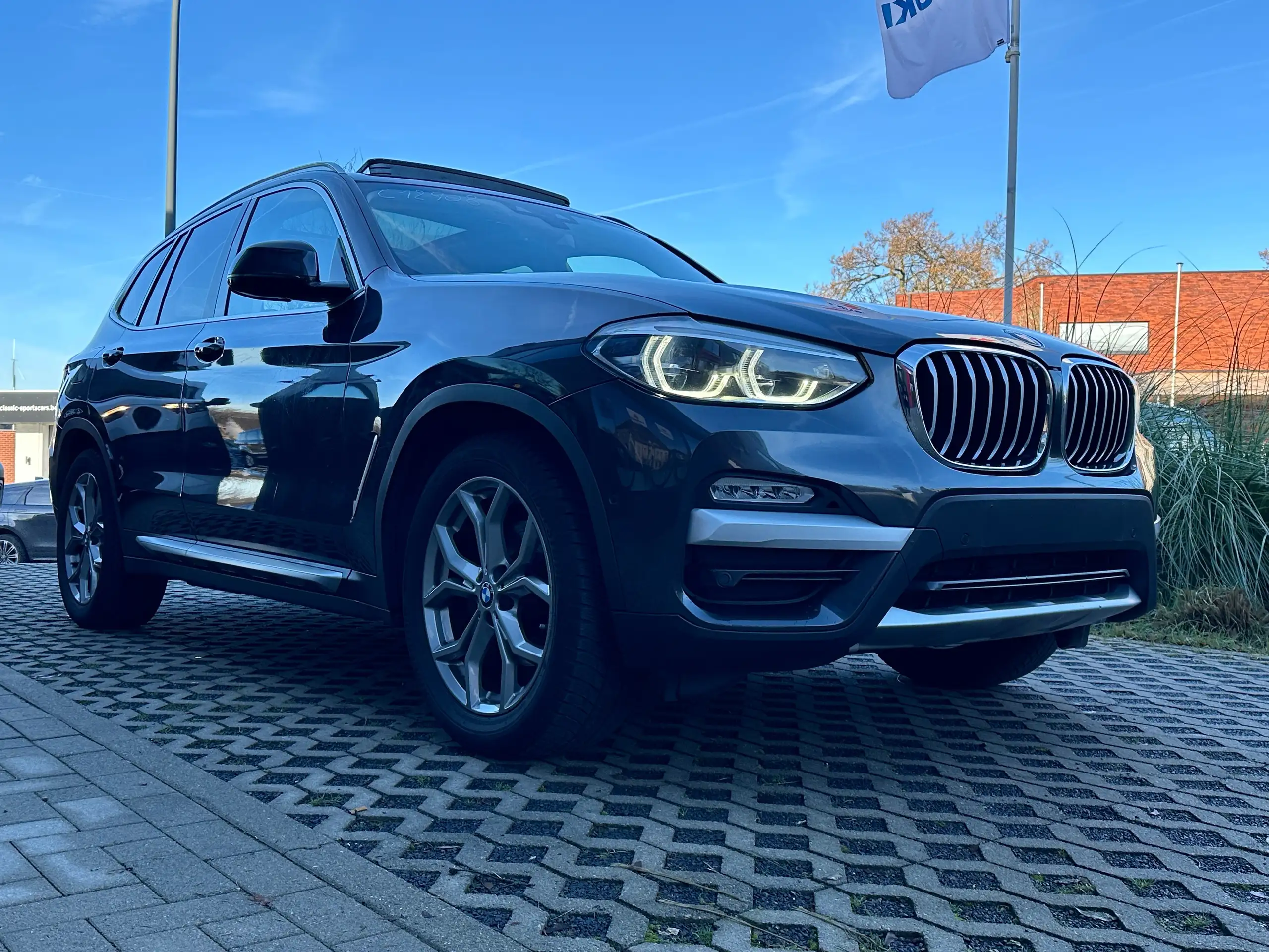 BMW - X3