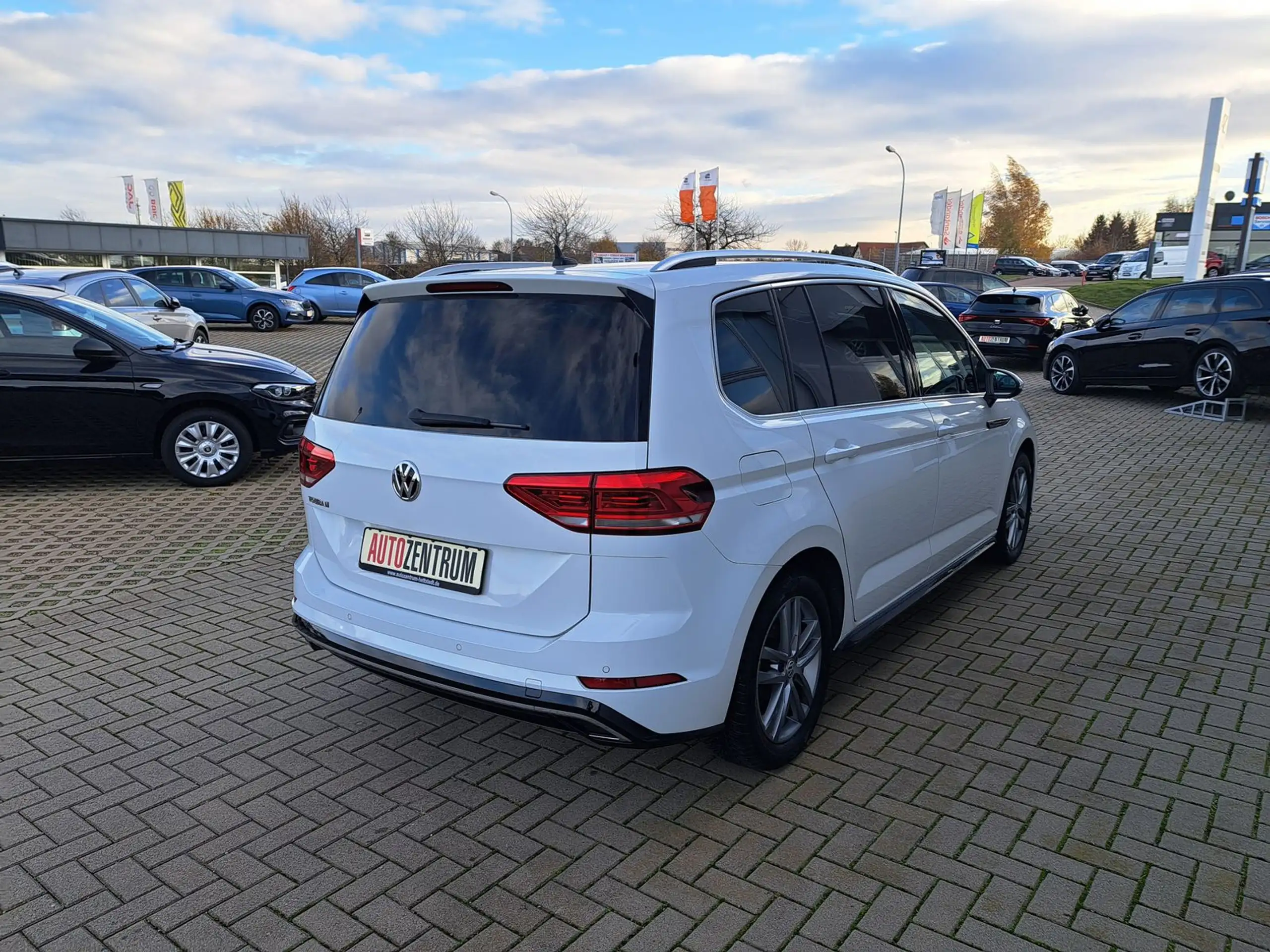 Volkswagen - Touran