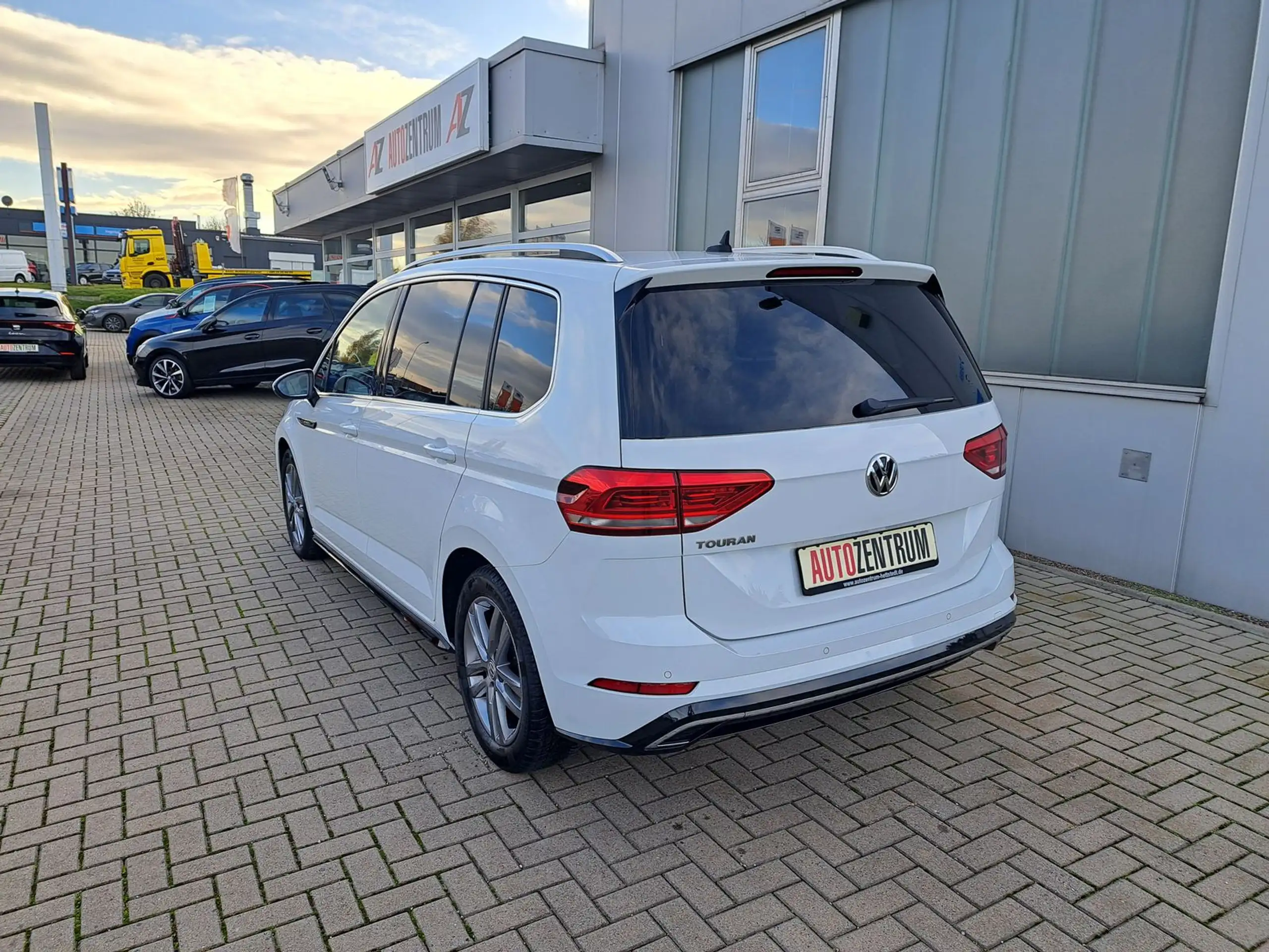 Volkswagen - Touran