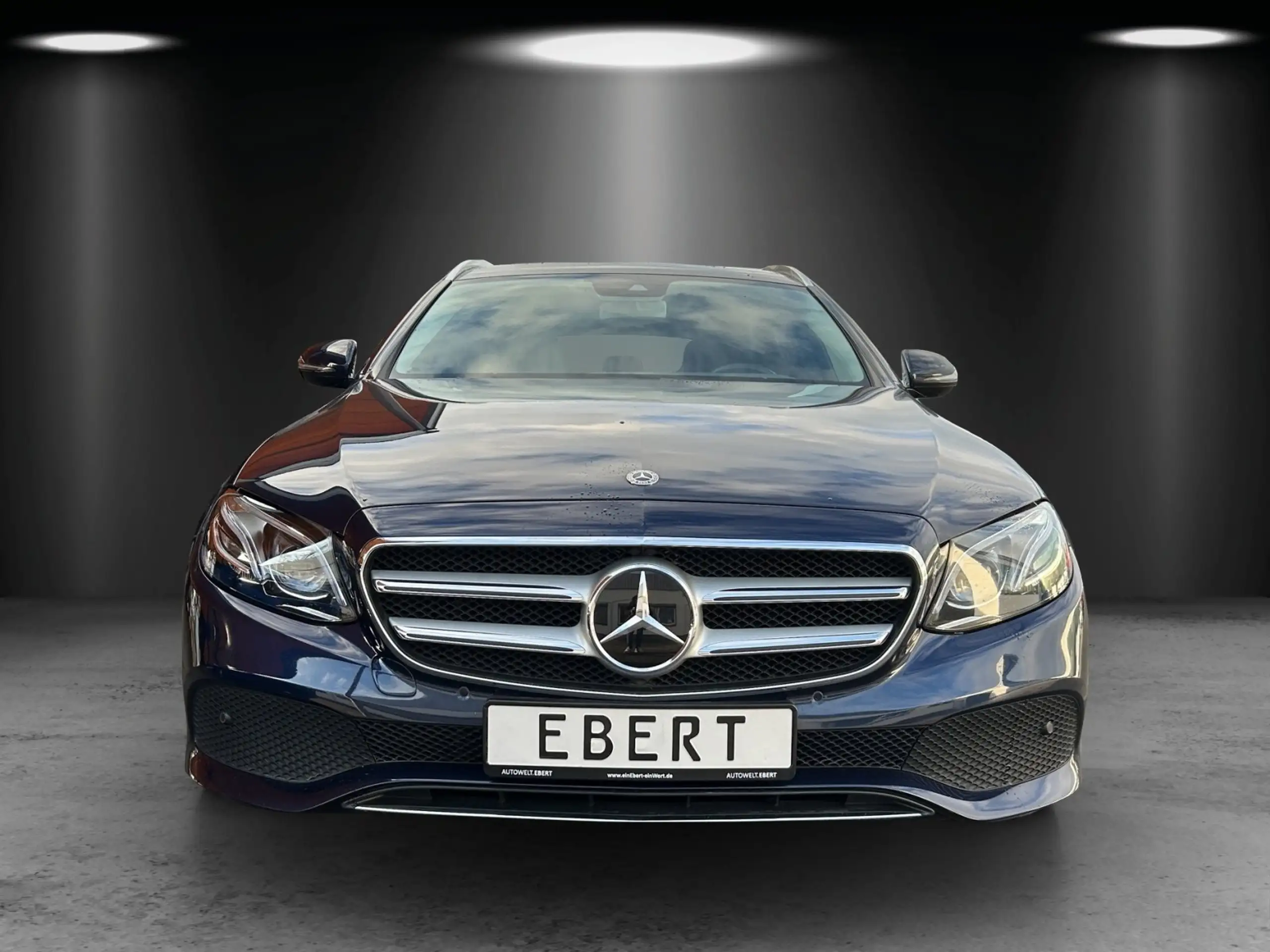 Mercedes-Benz - E 250