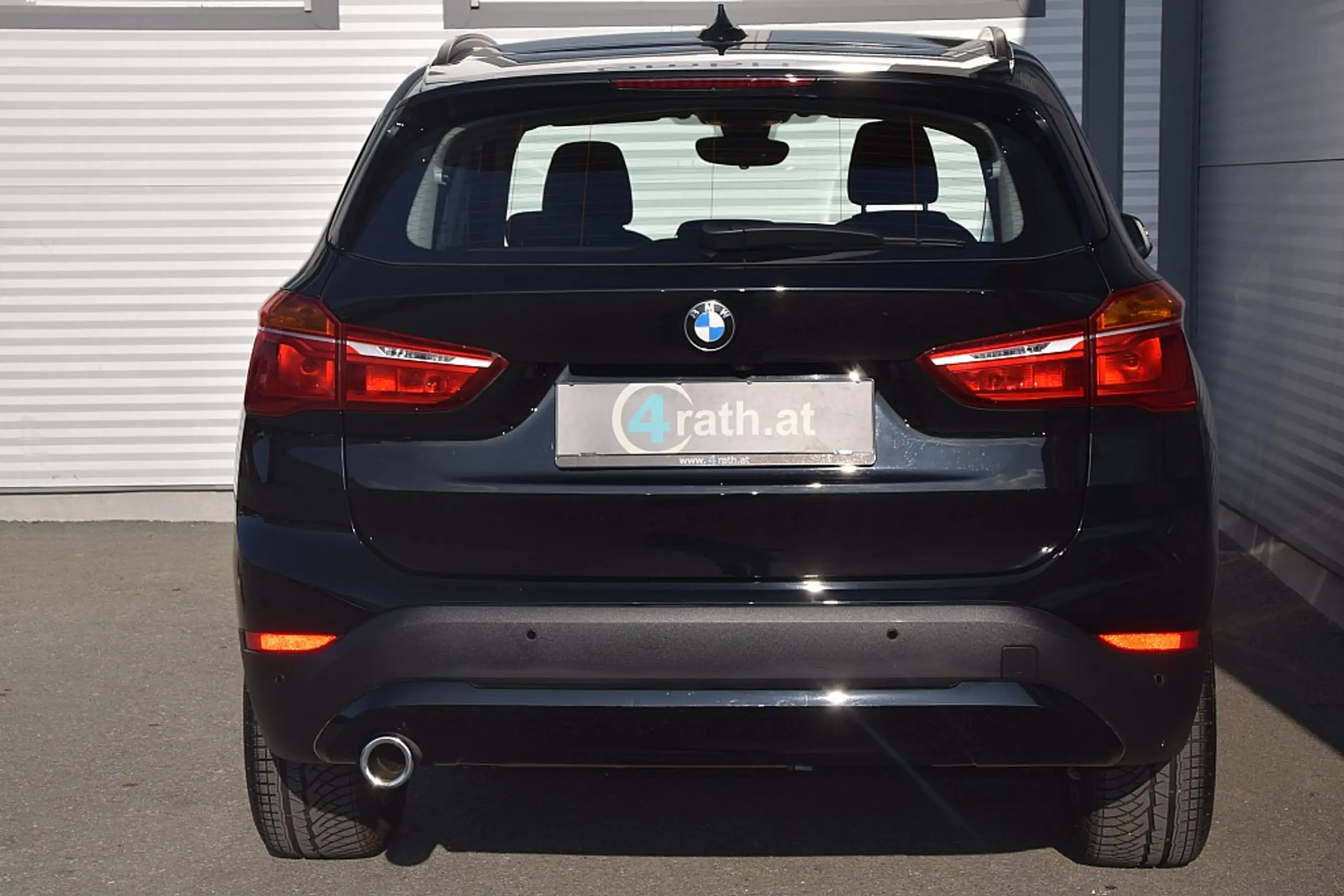 BMW - X1