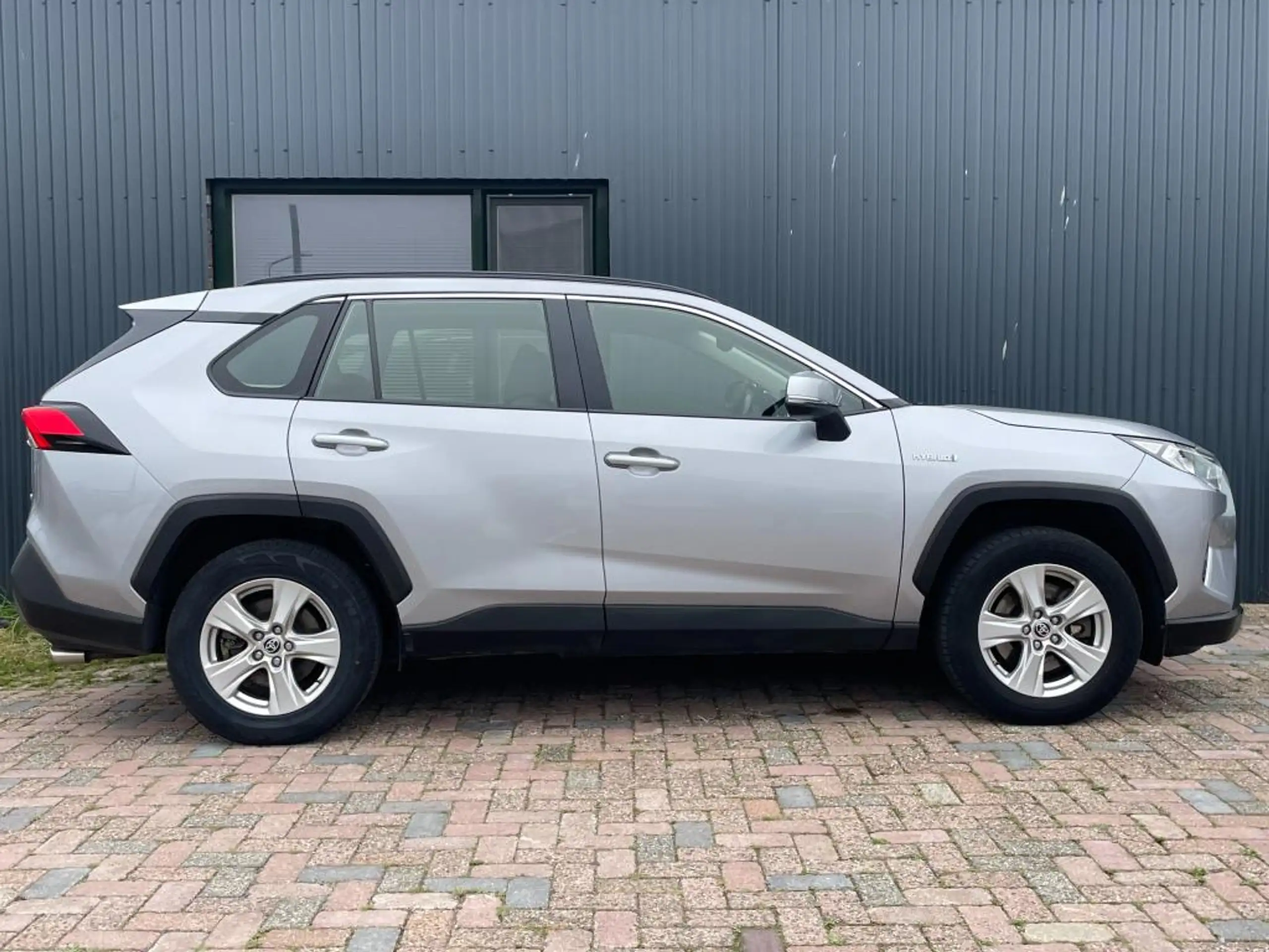 Toyota - RAV 4