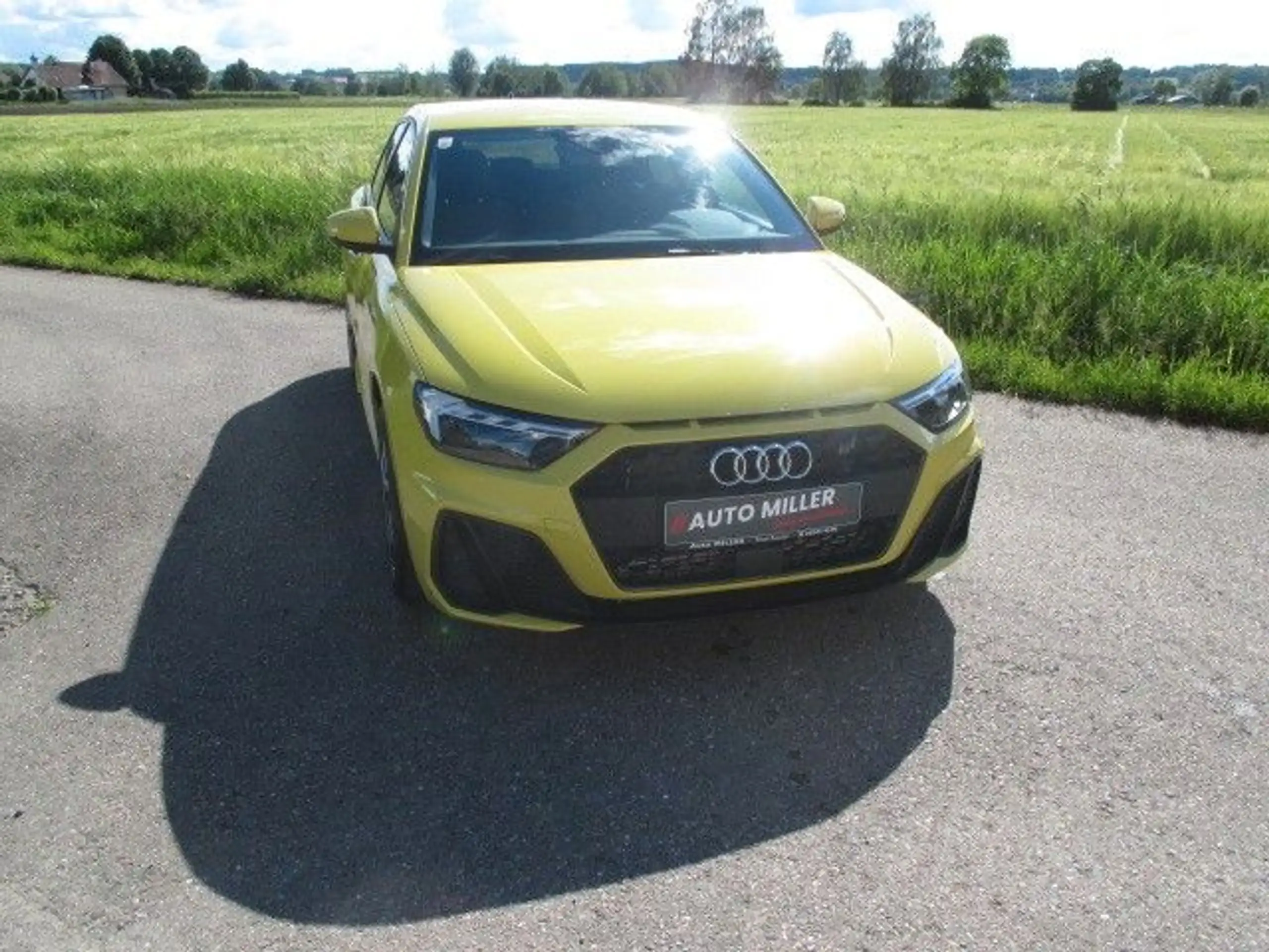 Audi - A1