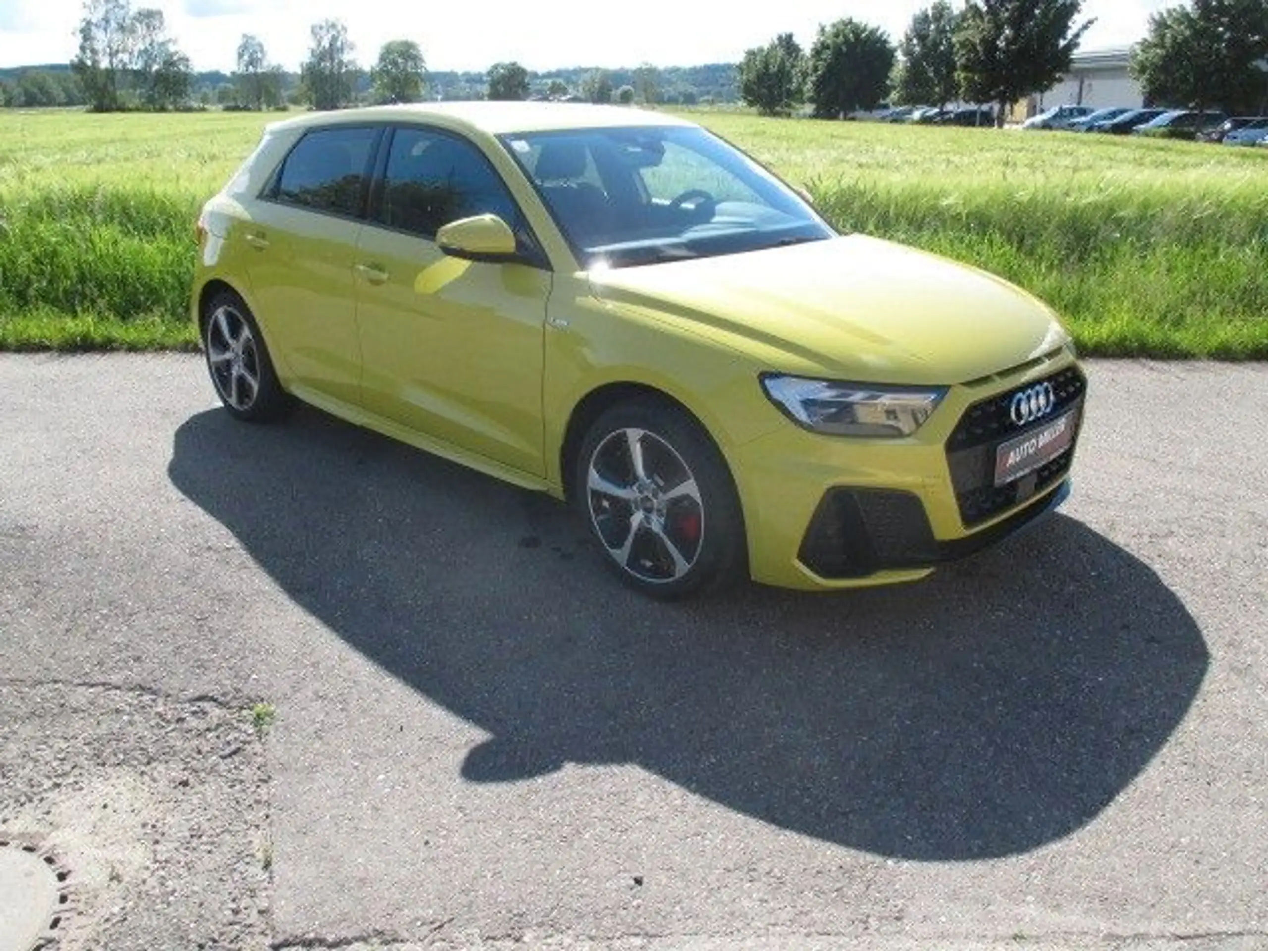 Audi - A1