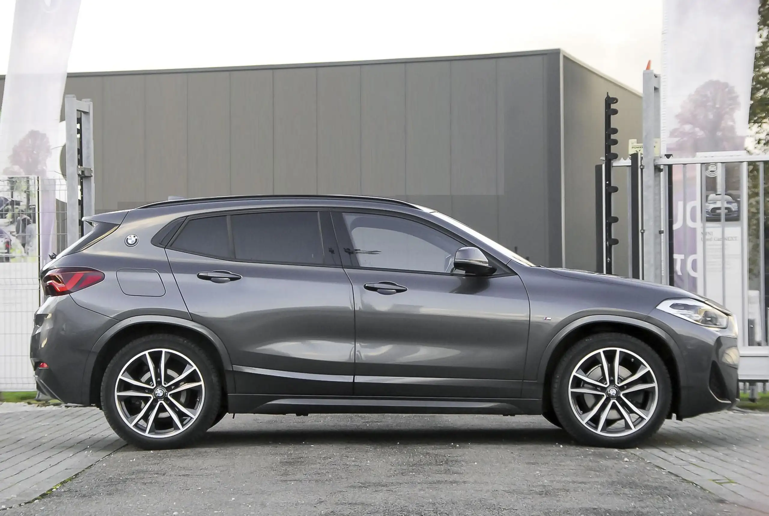 BMW - X2