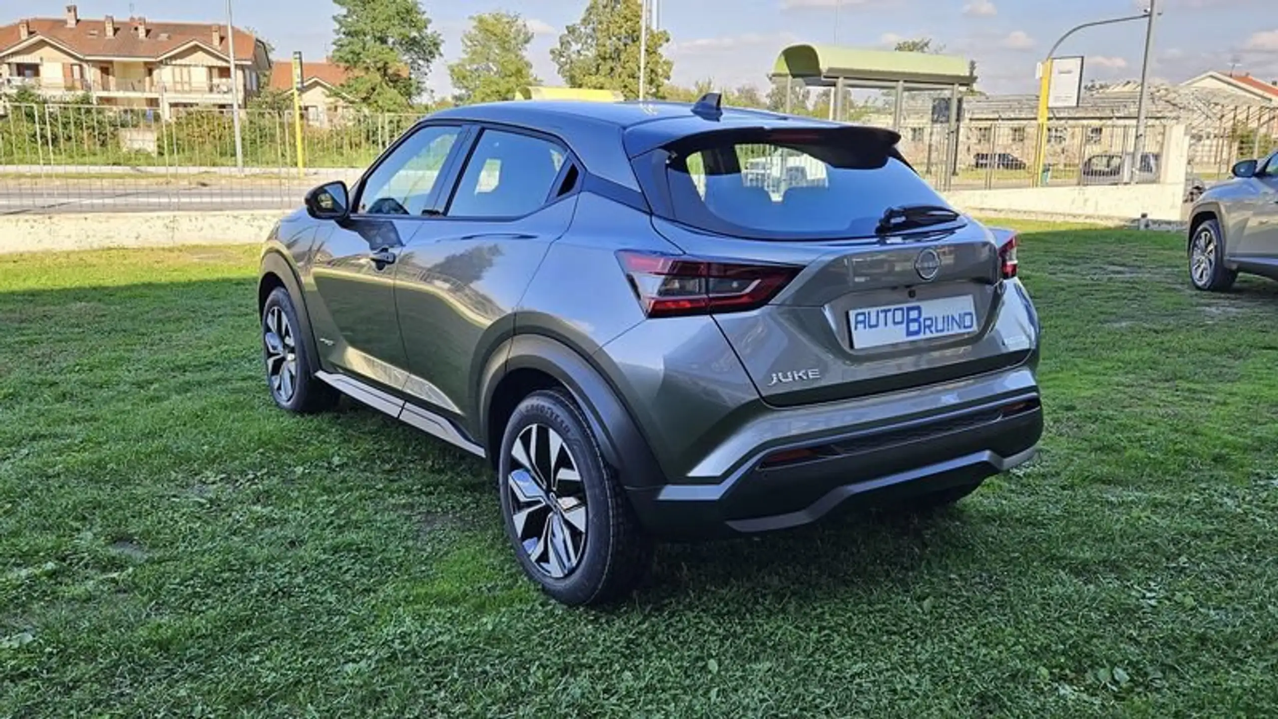 Nissan - Juke