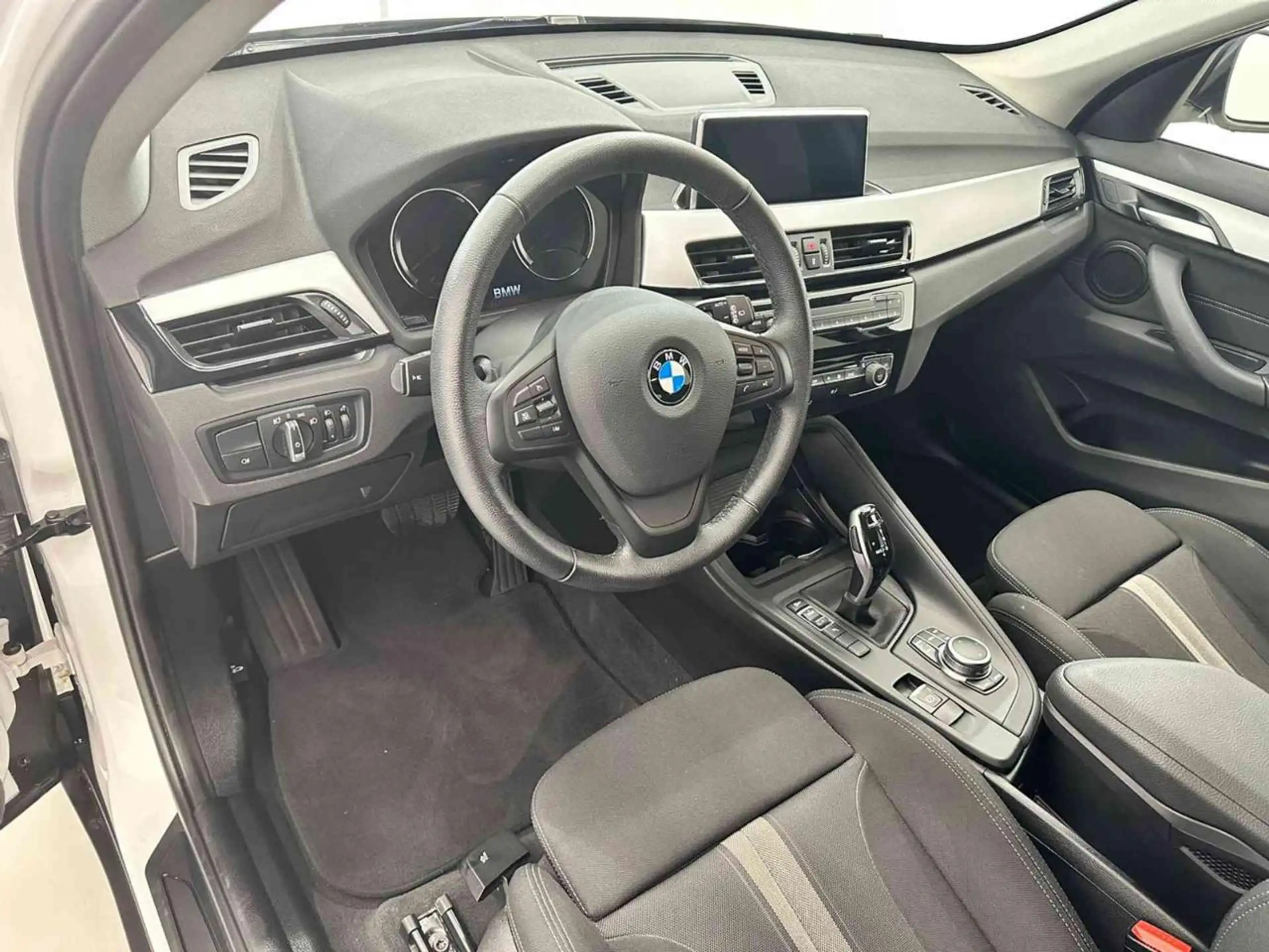 BMW - X1