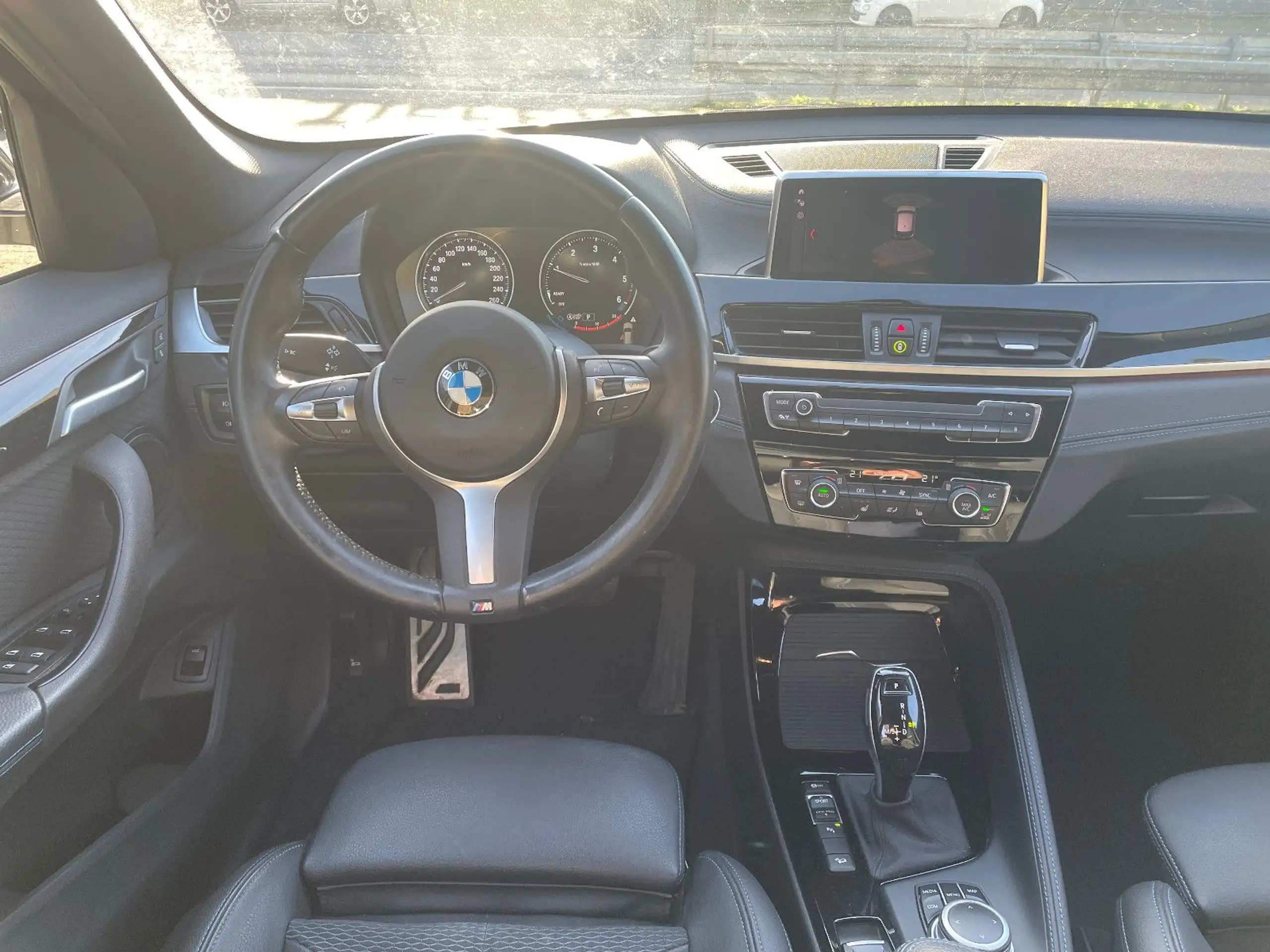 BMW - X1