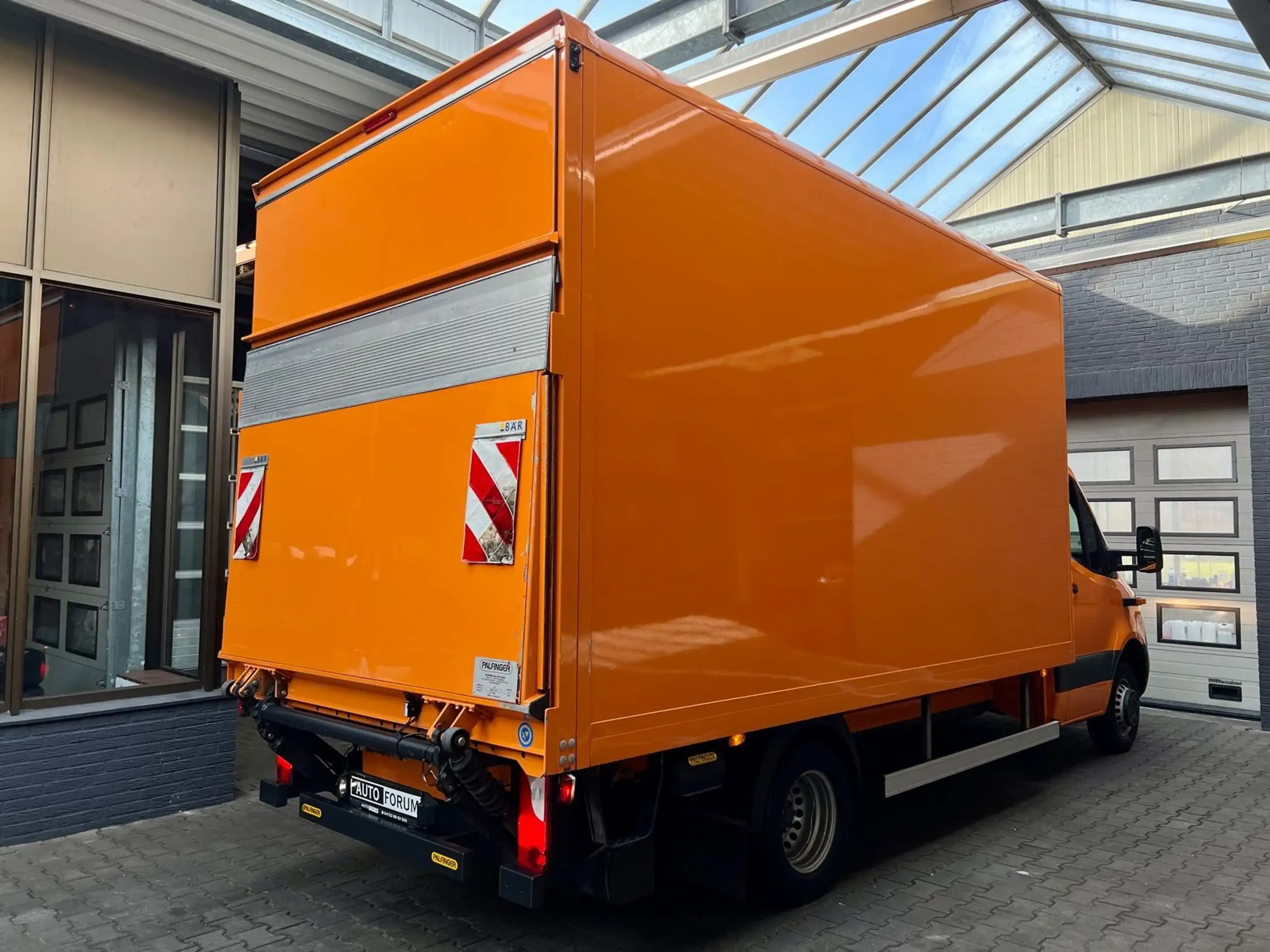 Mercedes-Benz - Sprinter