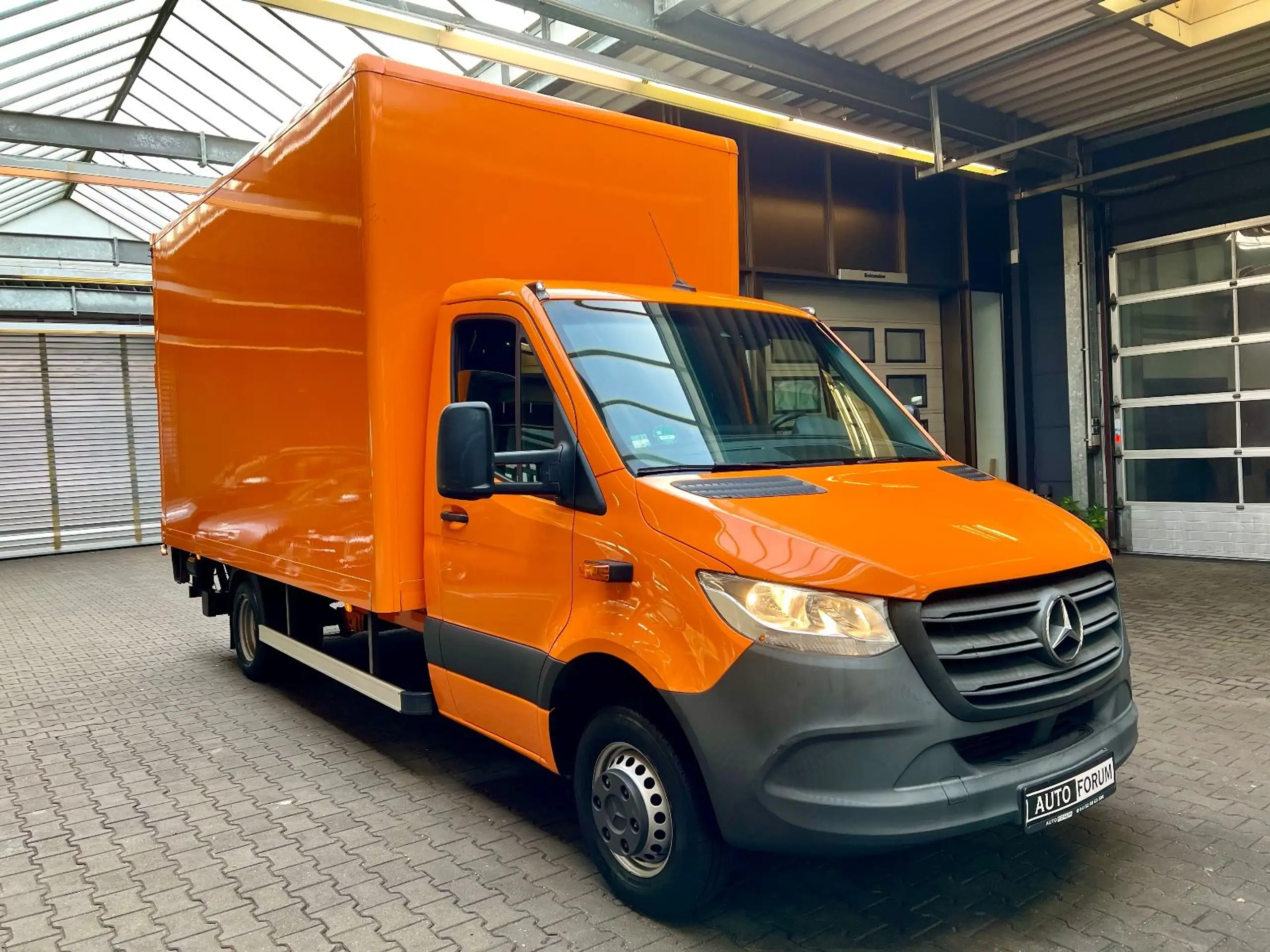 Mercedes-Benz - Sprinter