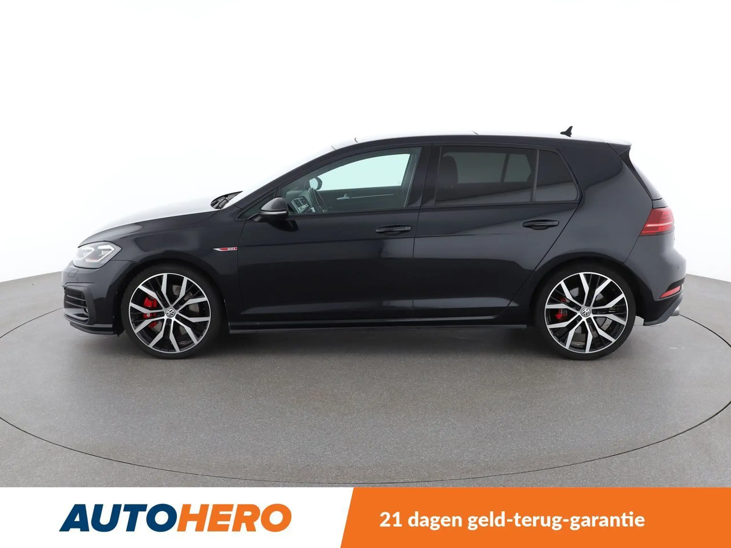 Volkswagen - Golf GTI