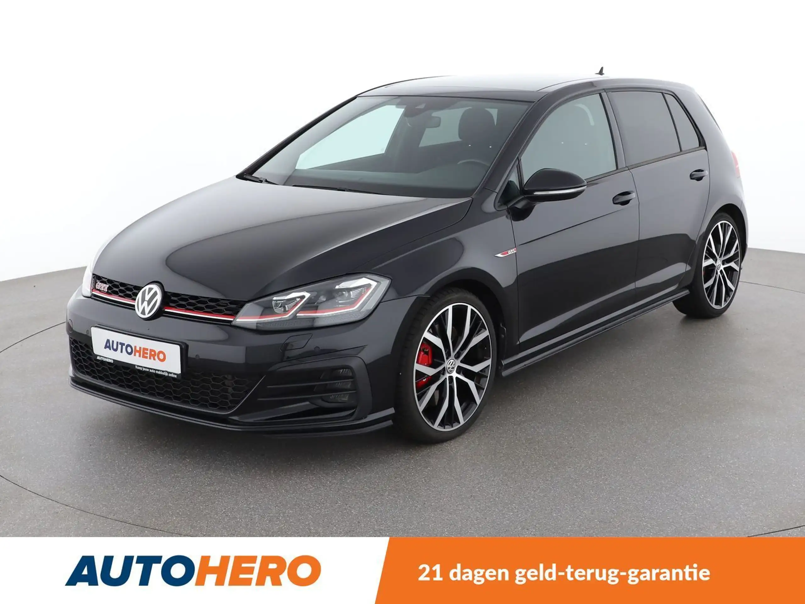 Volkswagen - Golf GTI