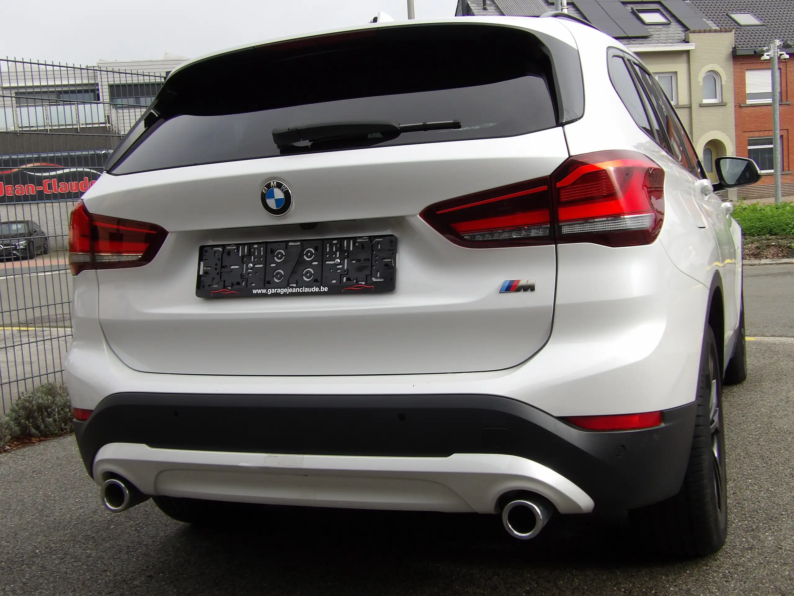 BMW - X1