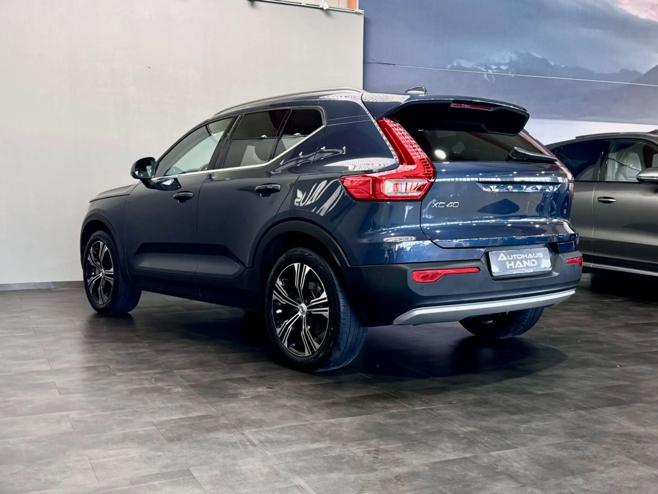 Volvo - XC40