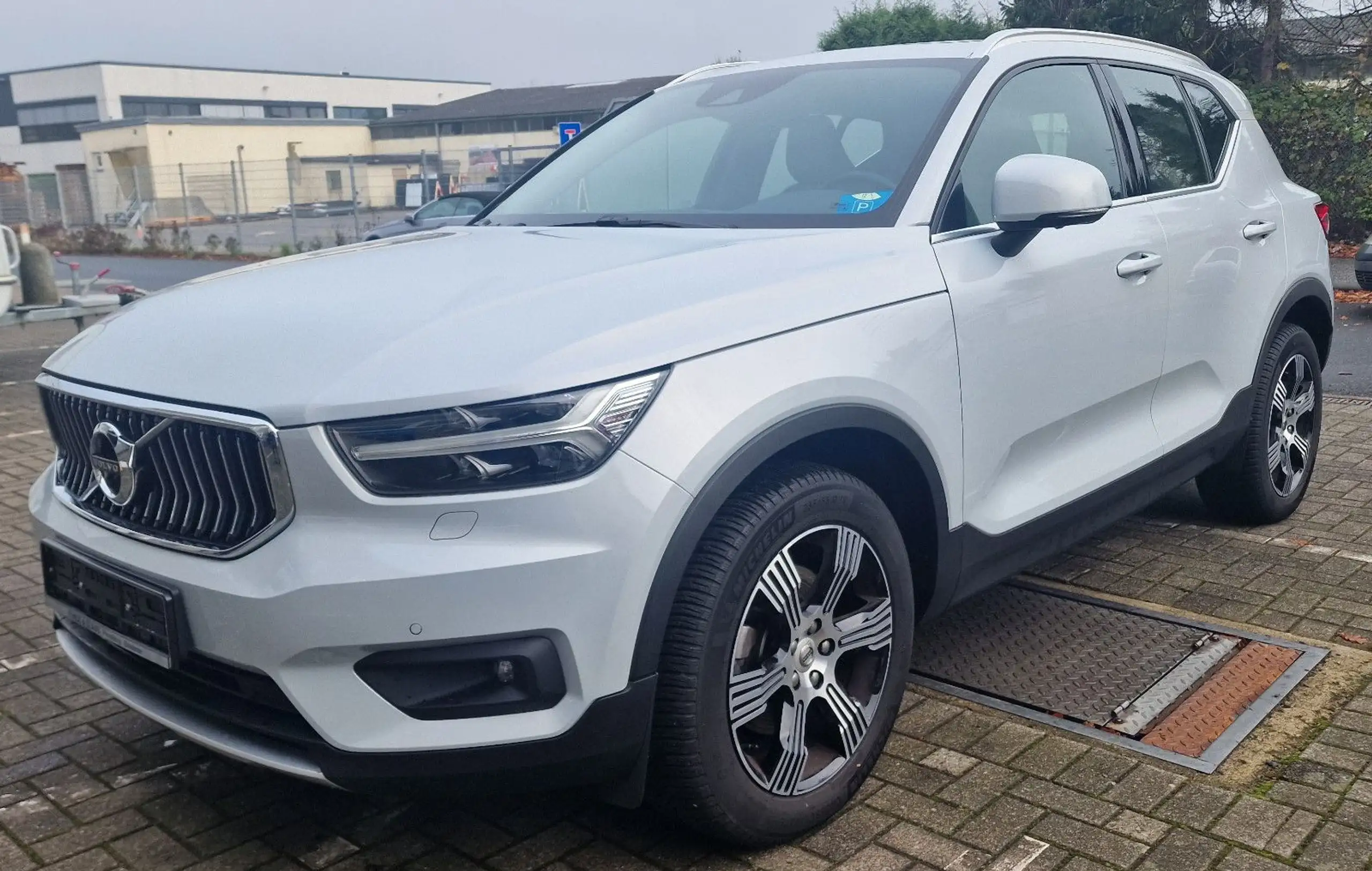 Volvo - XC40