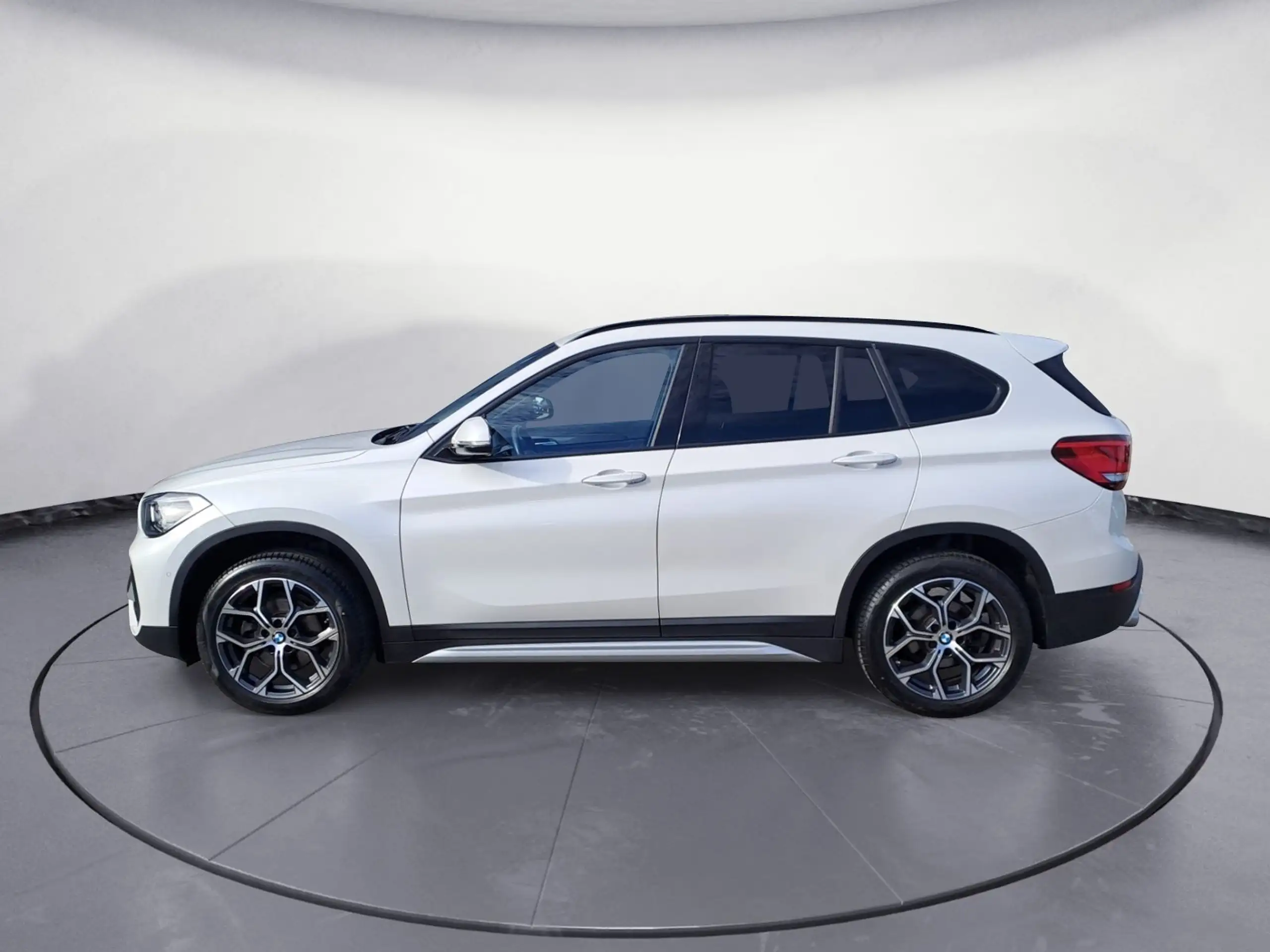 BMW - X1