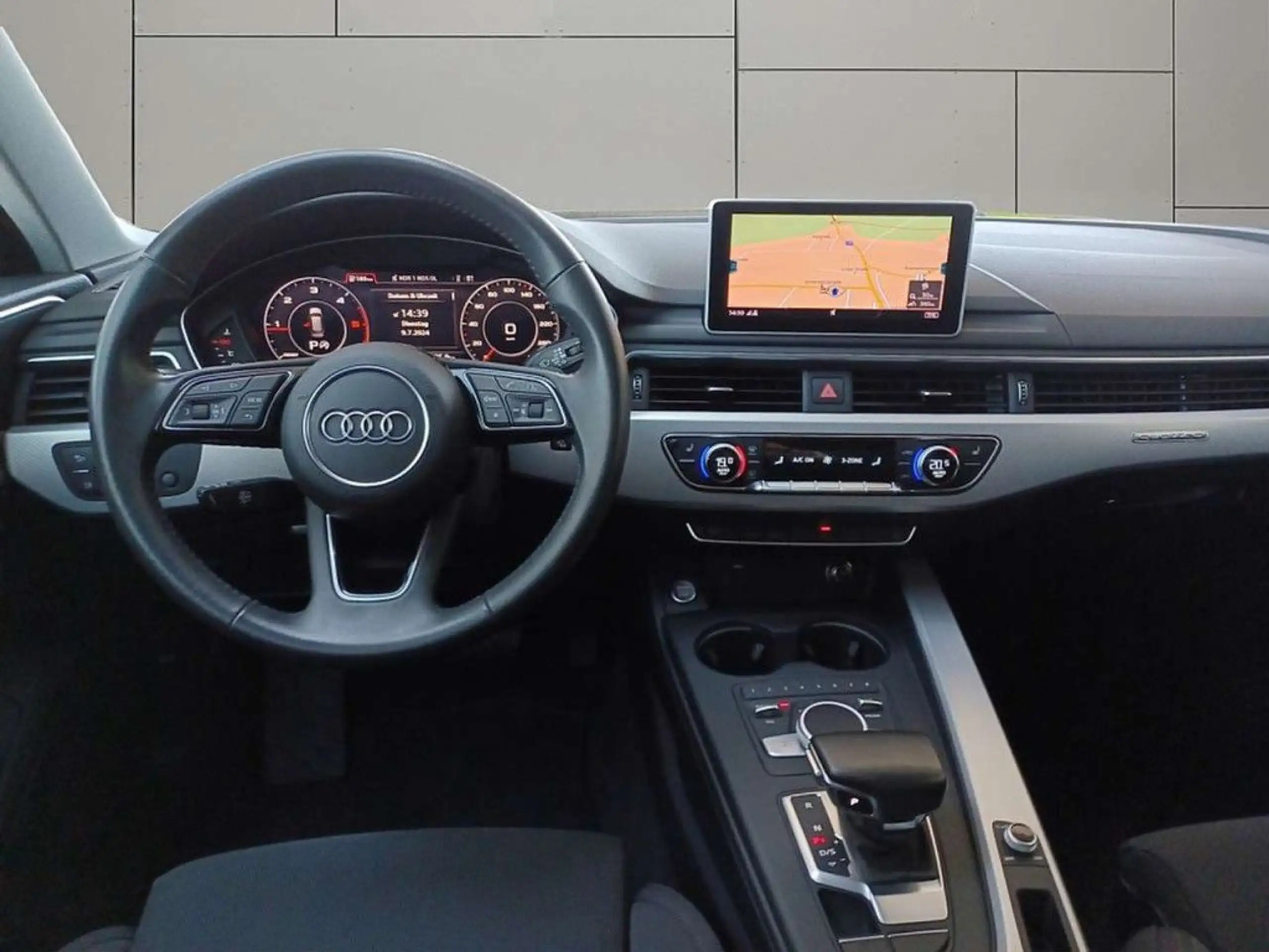 Audi - A4