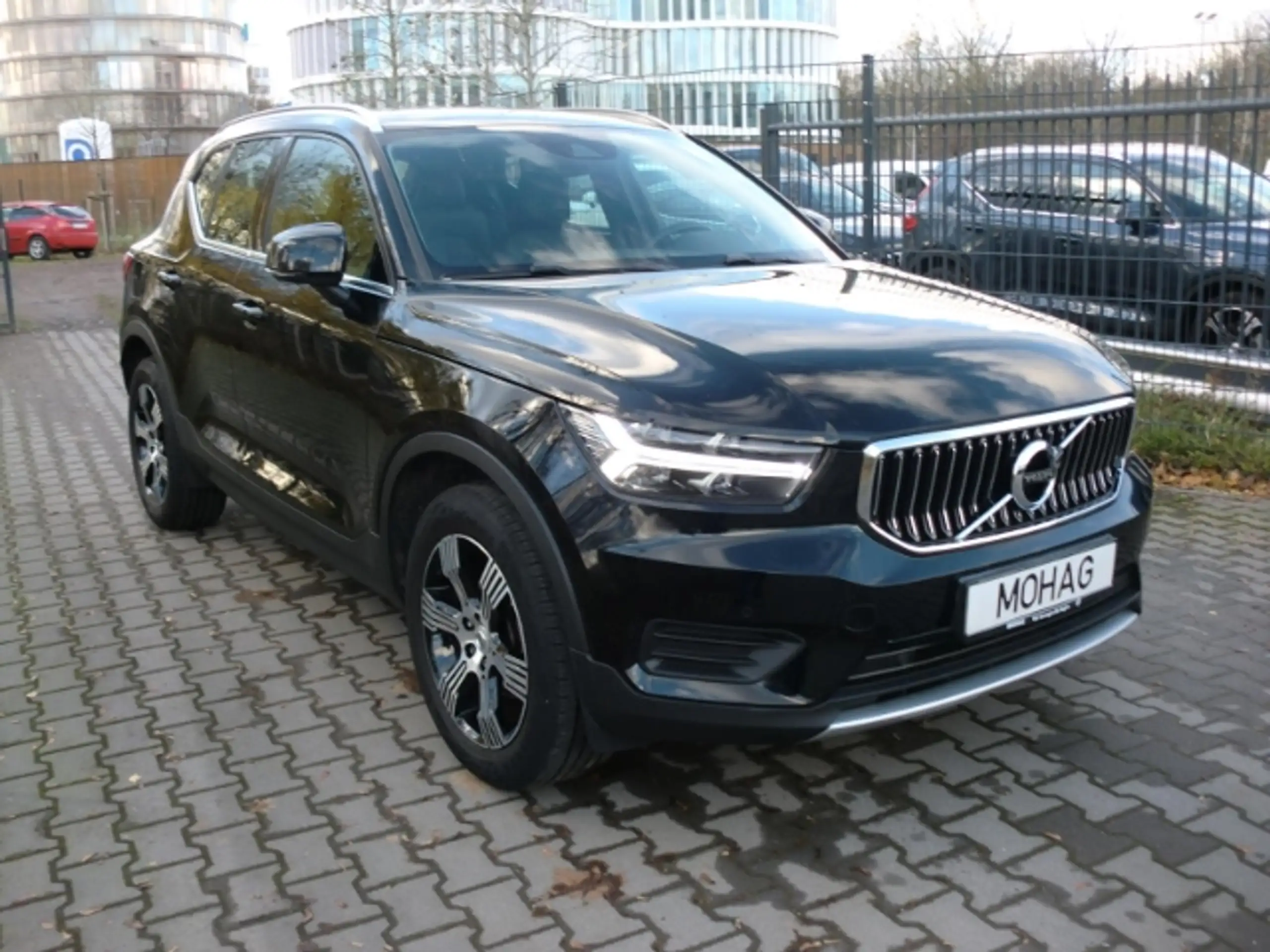 Volvo - XC40