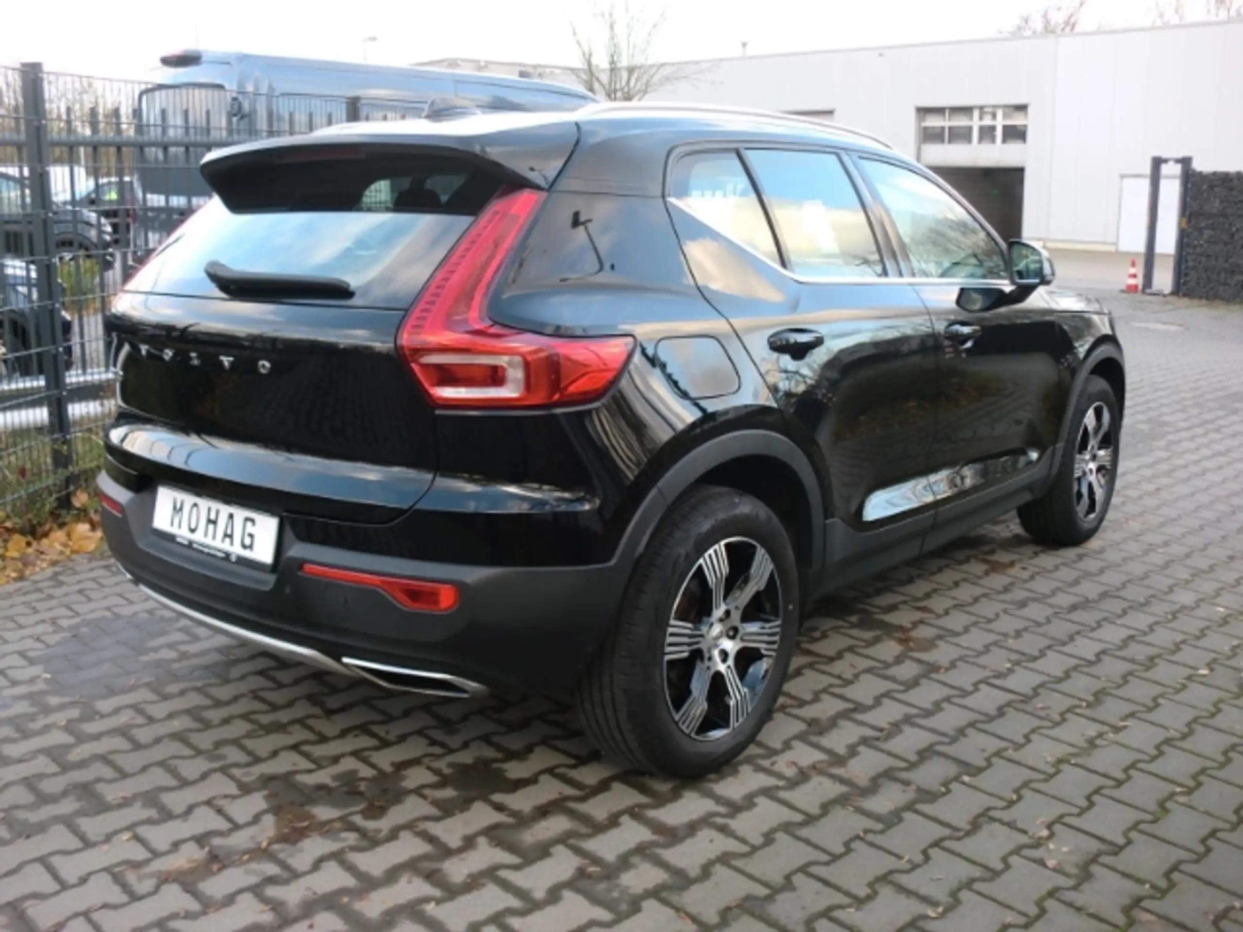 Volvo - XC40