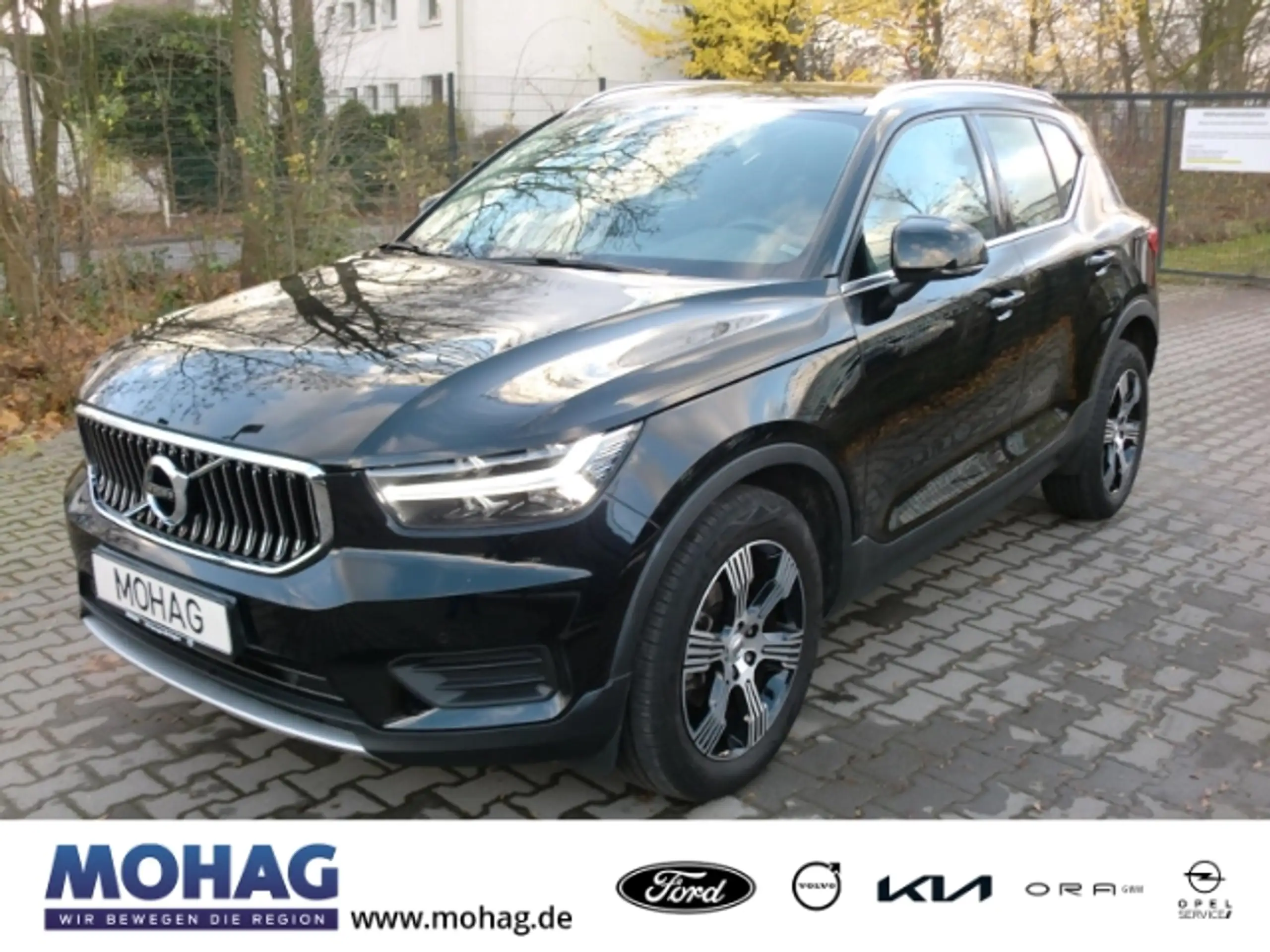 Volvo - XC40