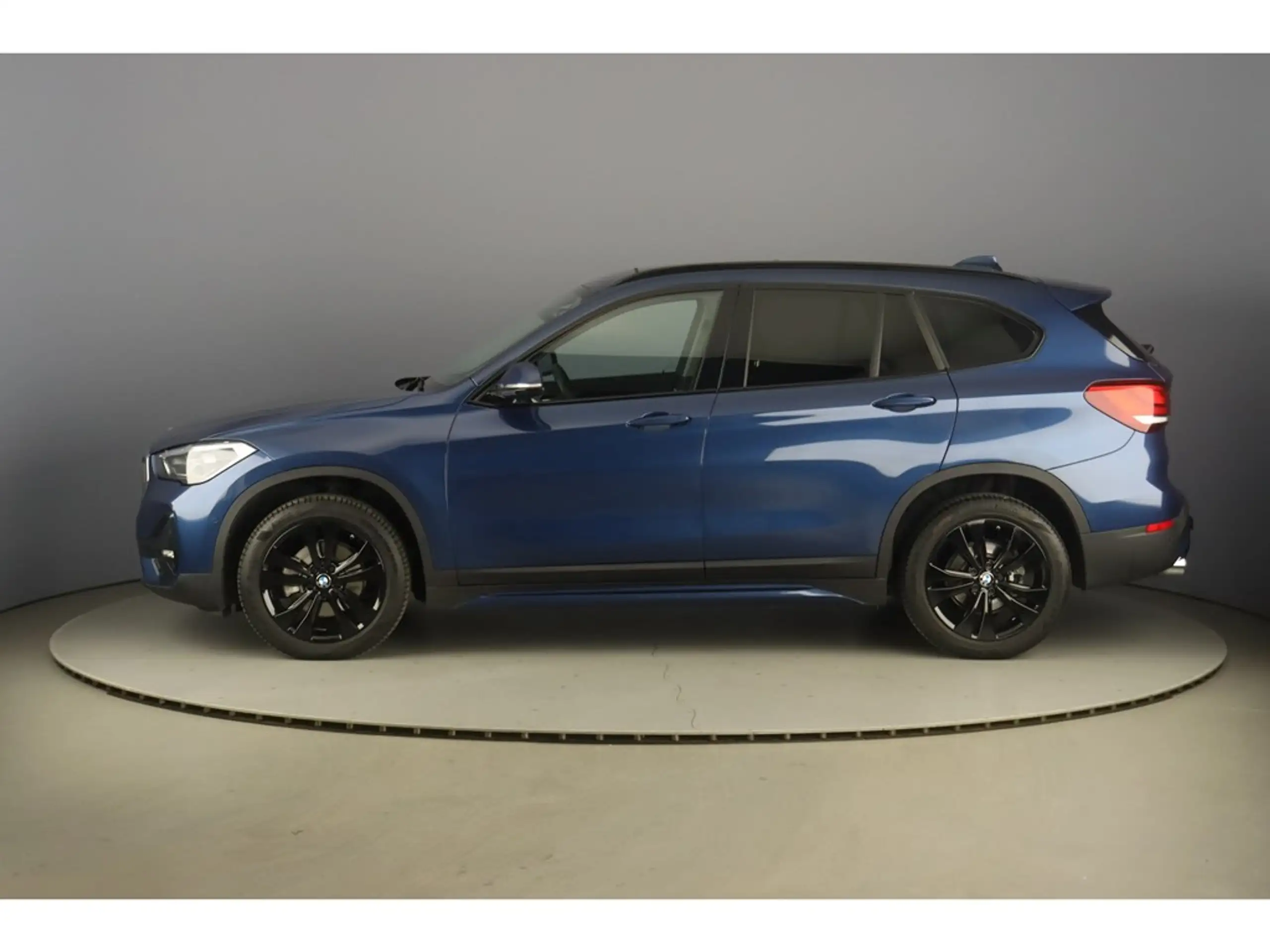 BMW - X1