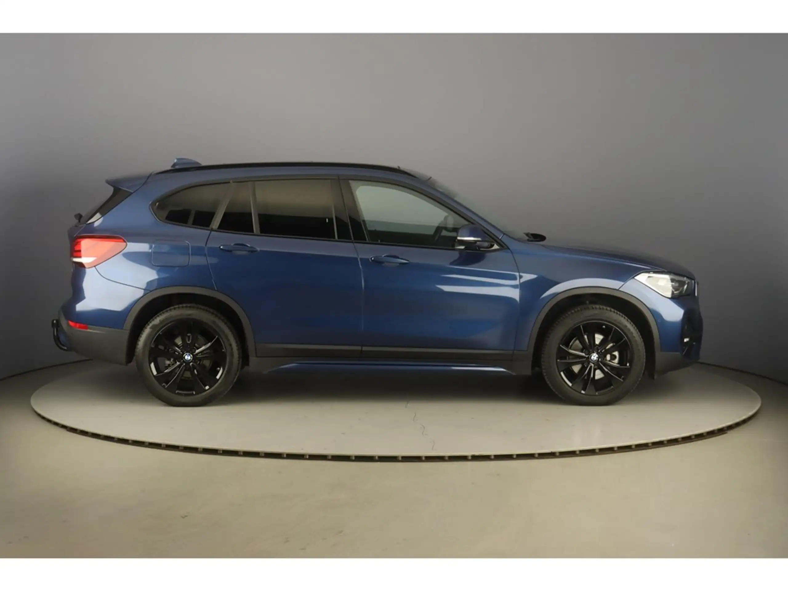 BMW - X1