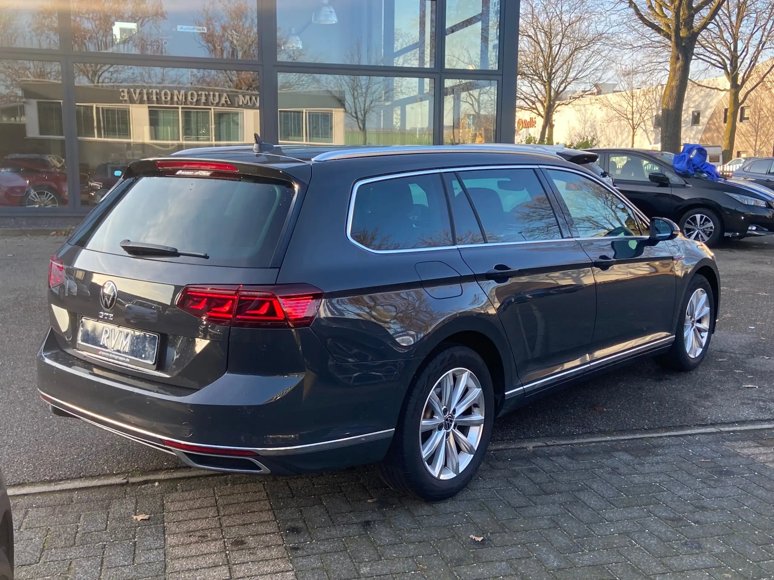 Volkswagen - Passat Variant