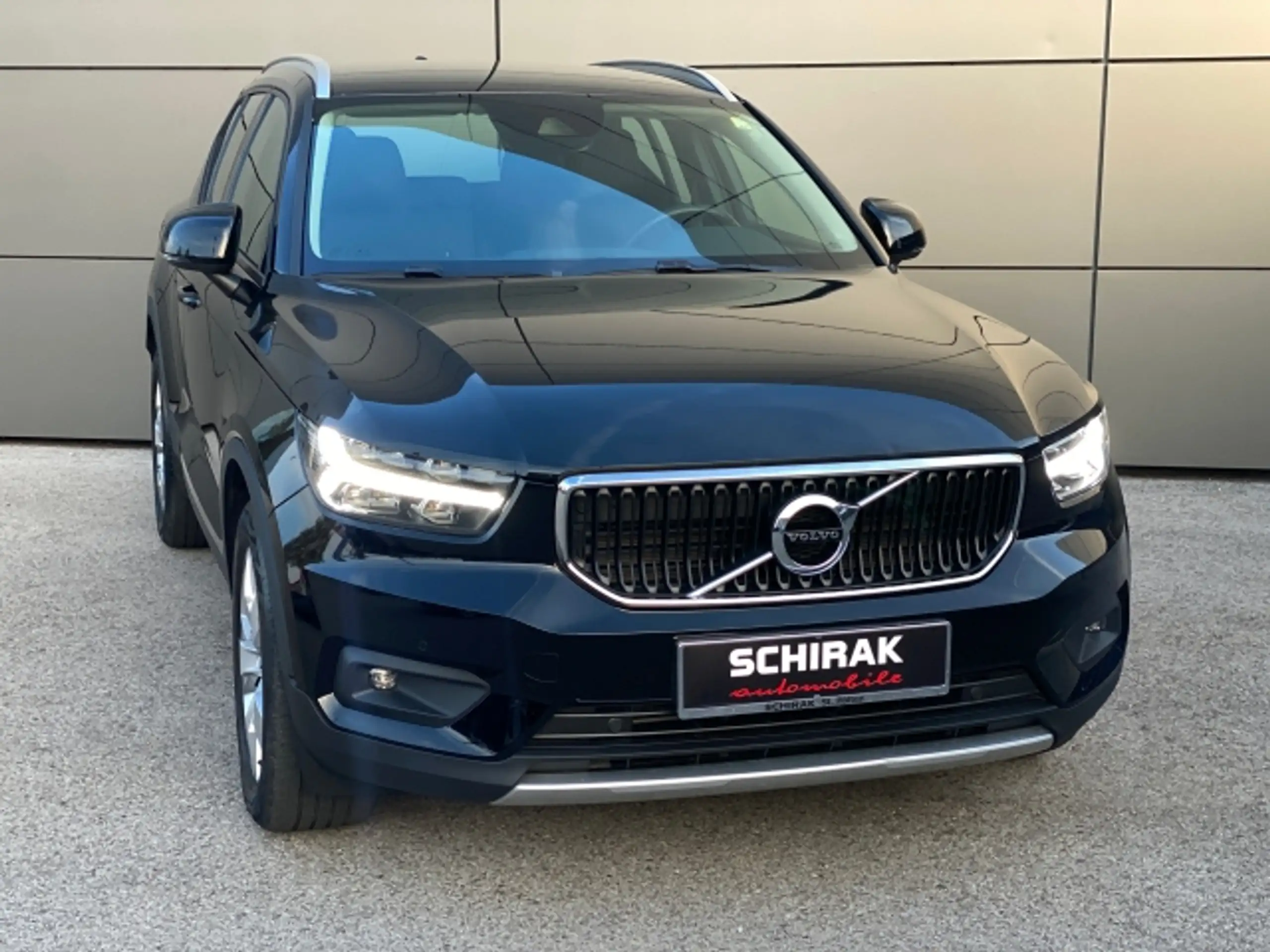 Volvo - XC40