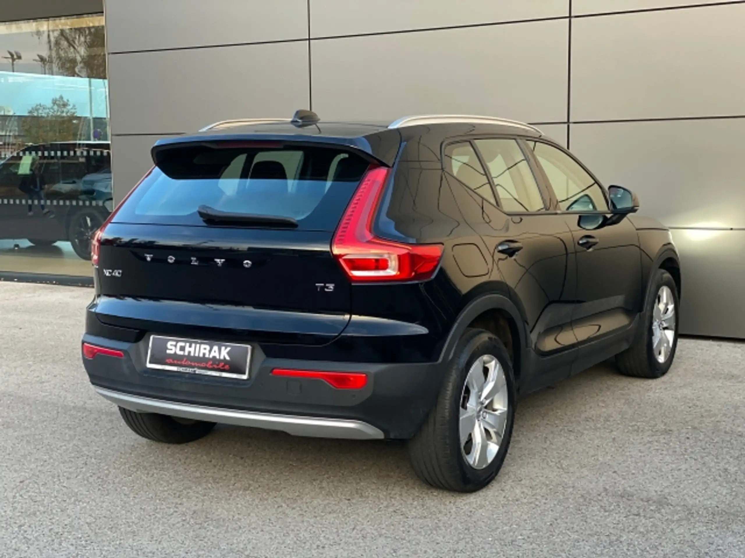 Volvo - XC40