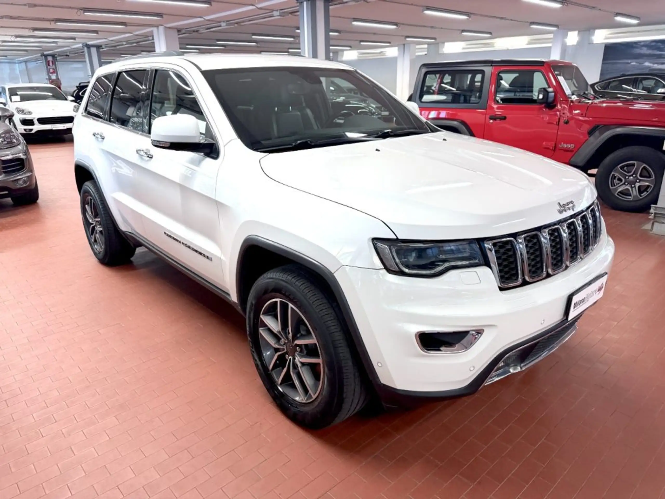 Jeep - Grand Cherokee