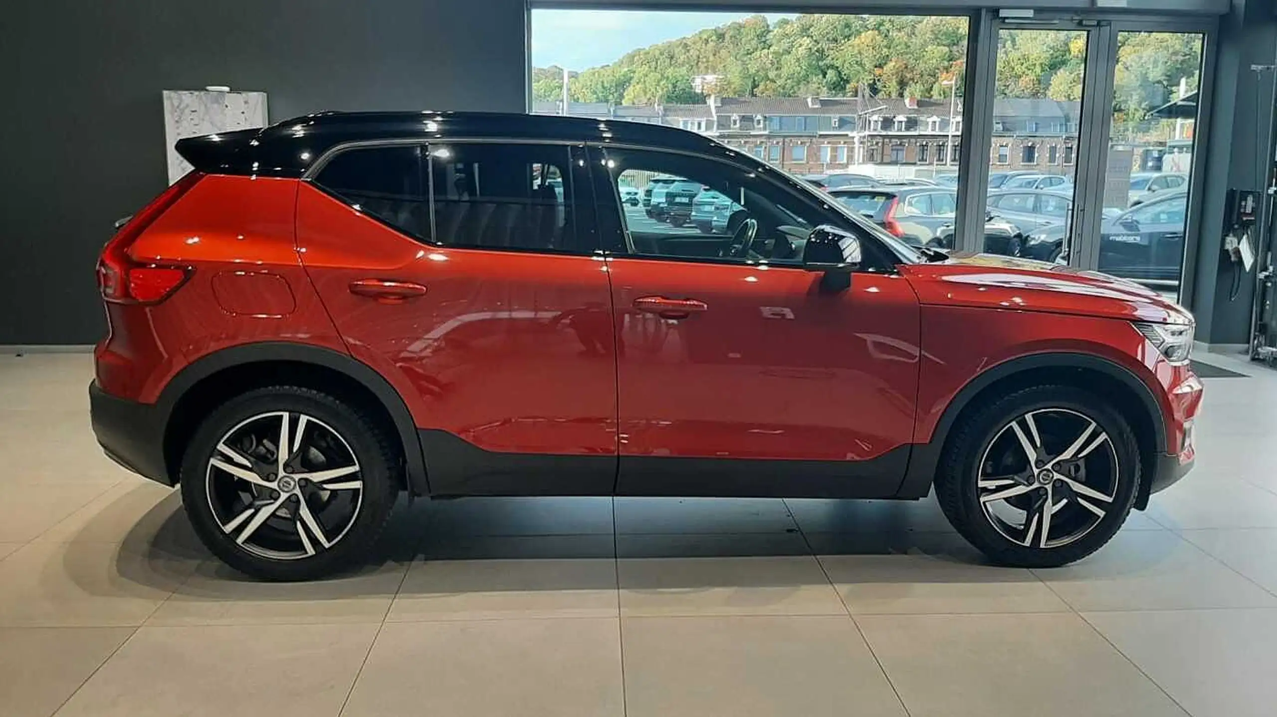 Volvo - XC40