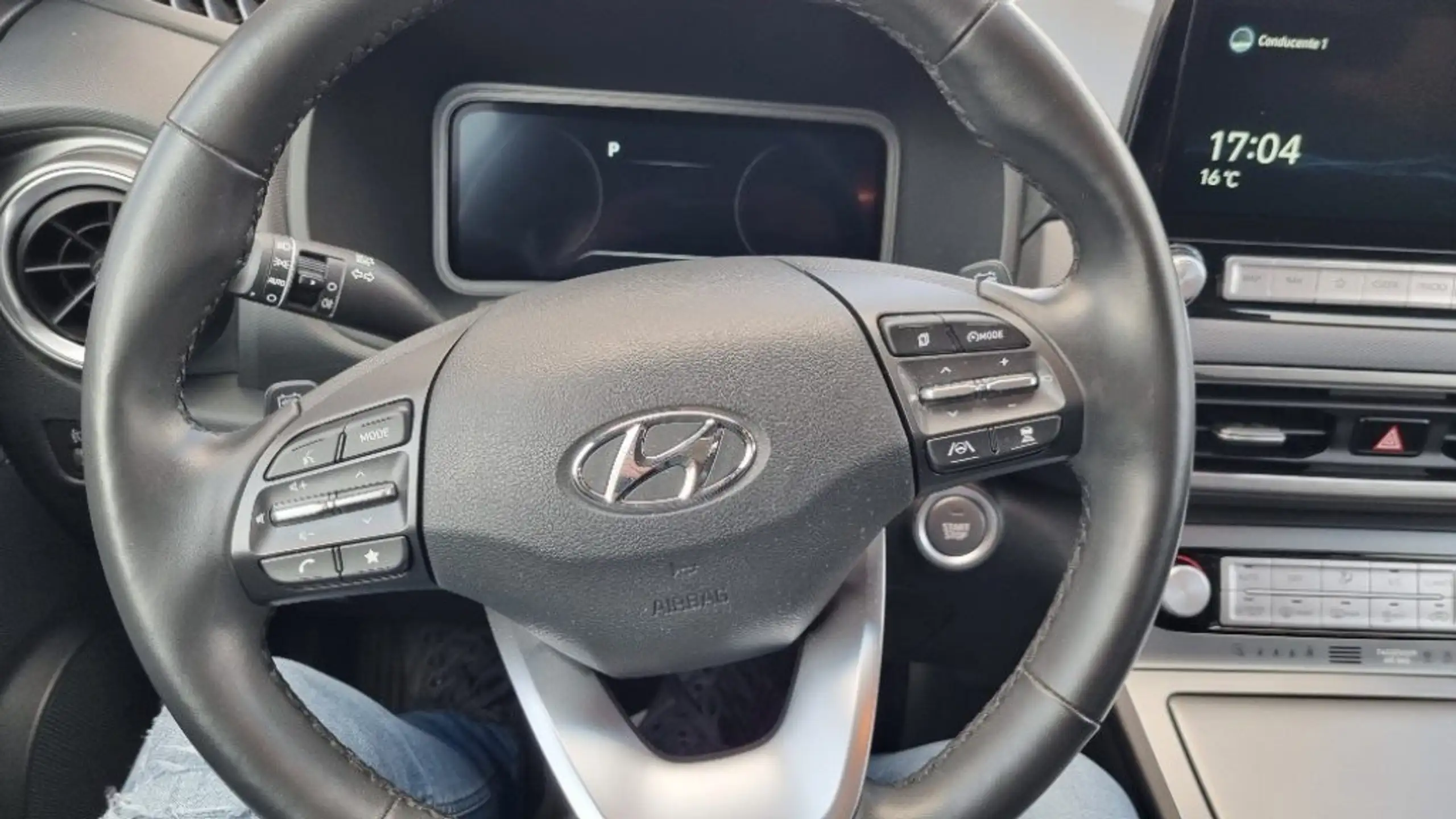 Hyundai - KONA