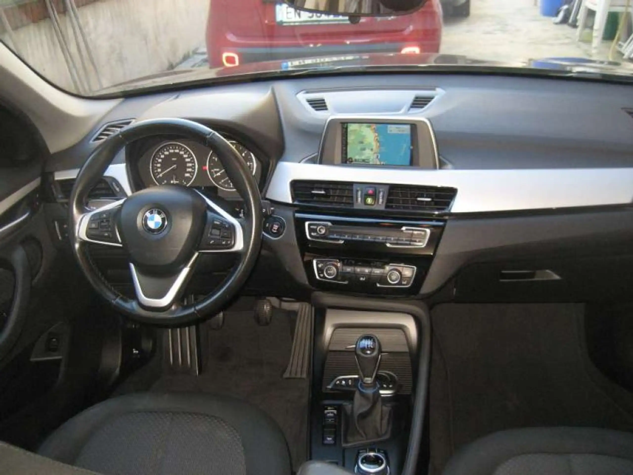 BMW - X1