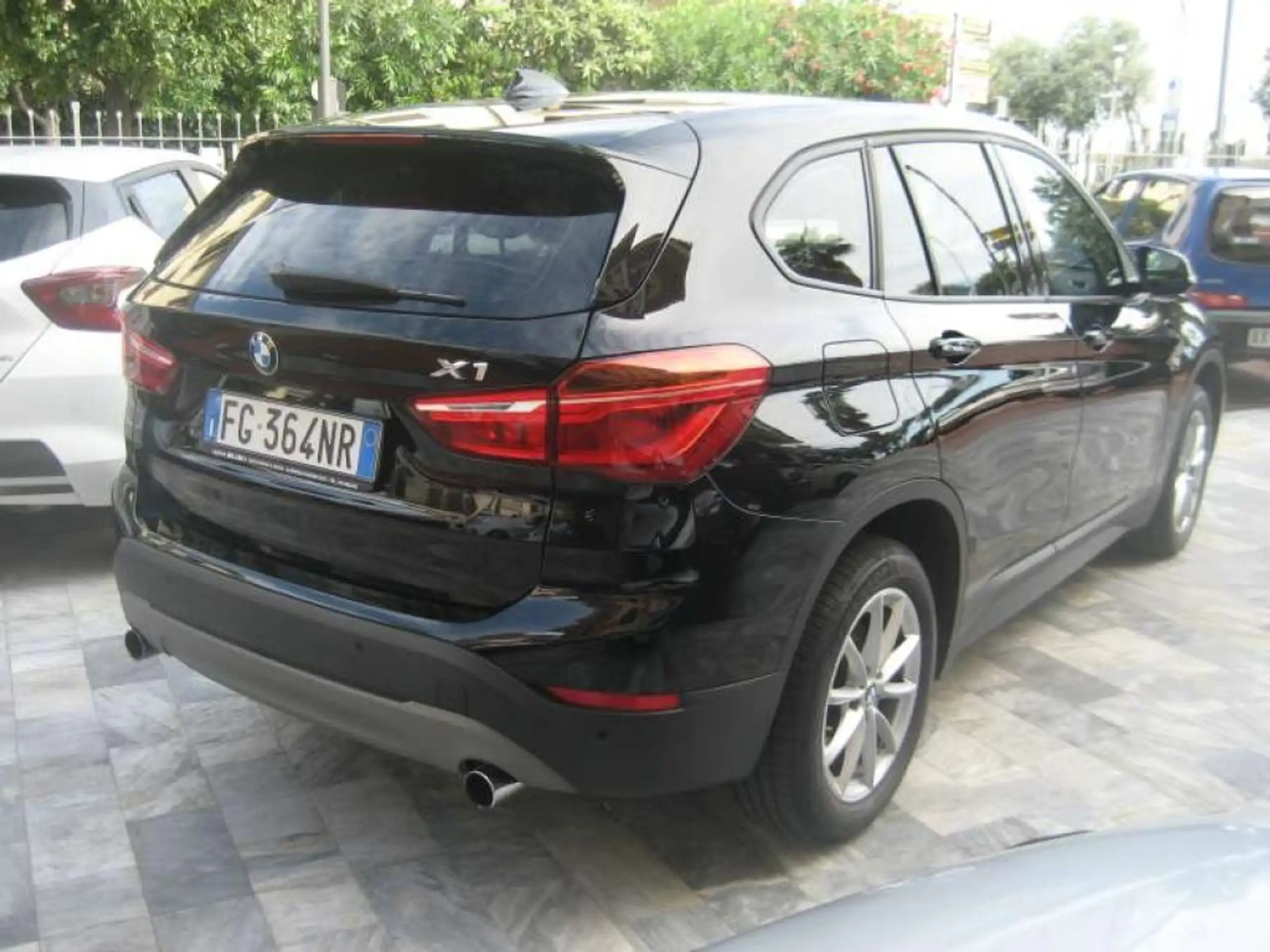 BMW - X1