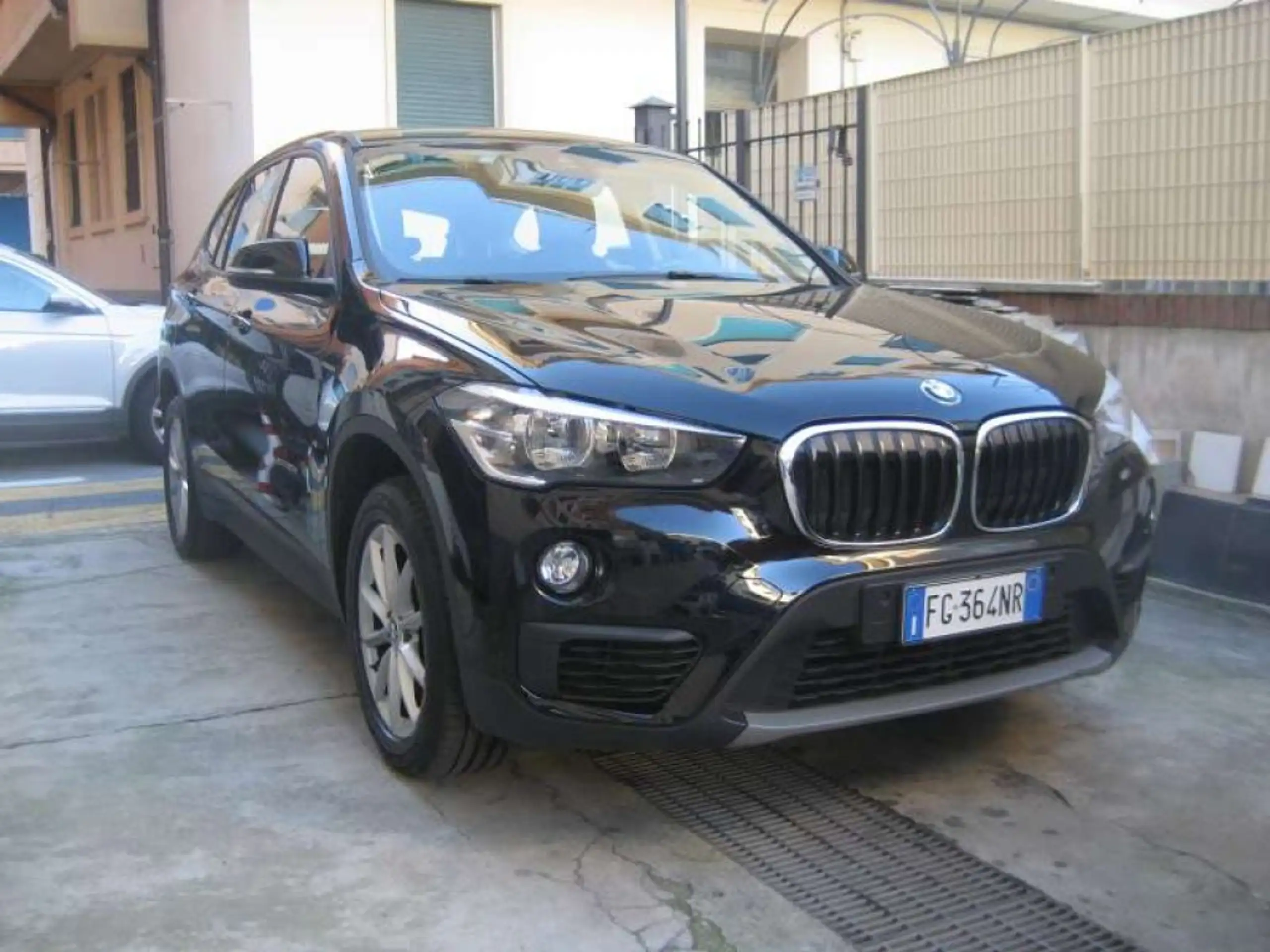 BMW - X1