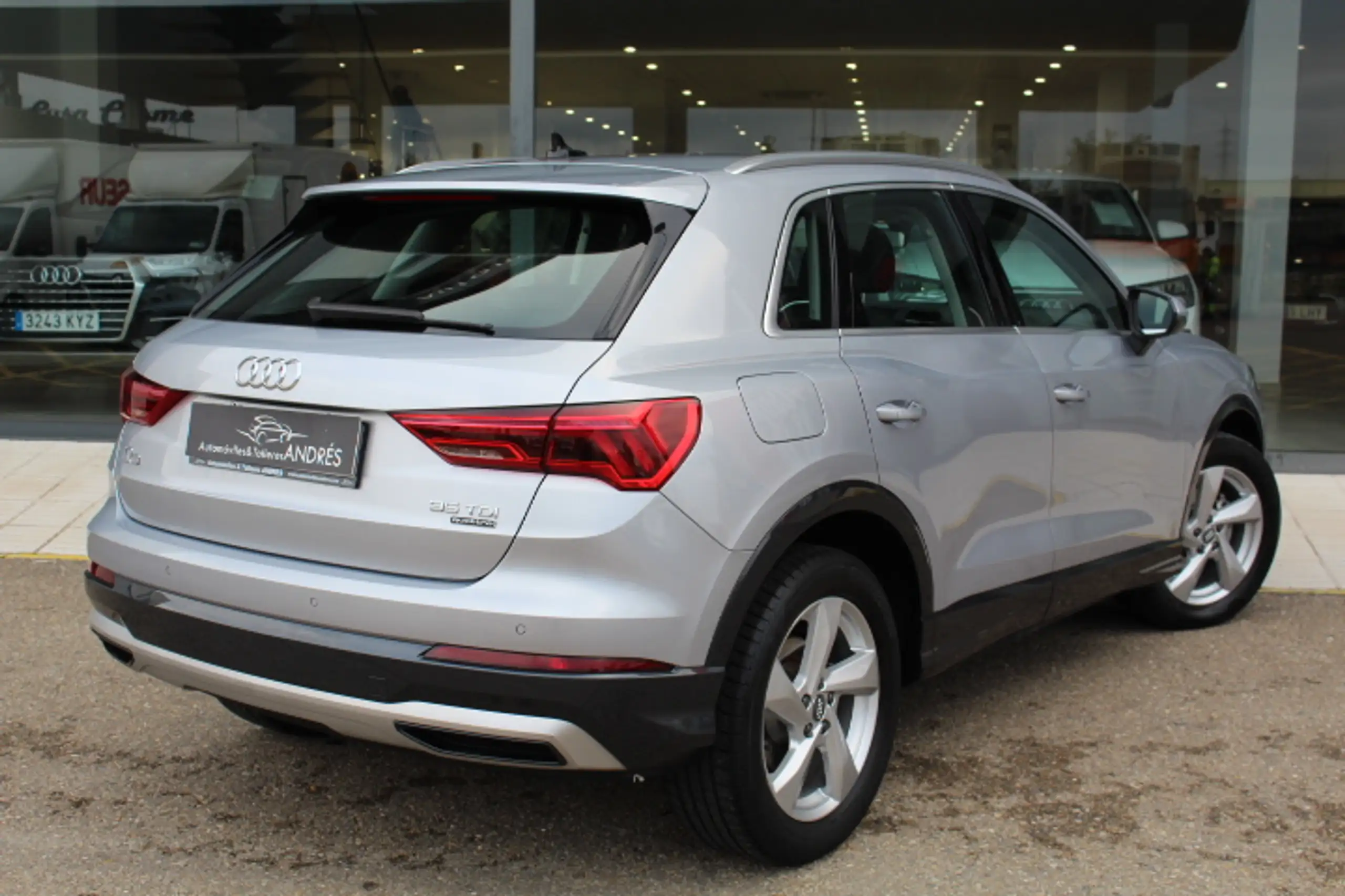 Audi - Q3