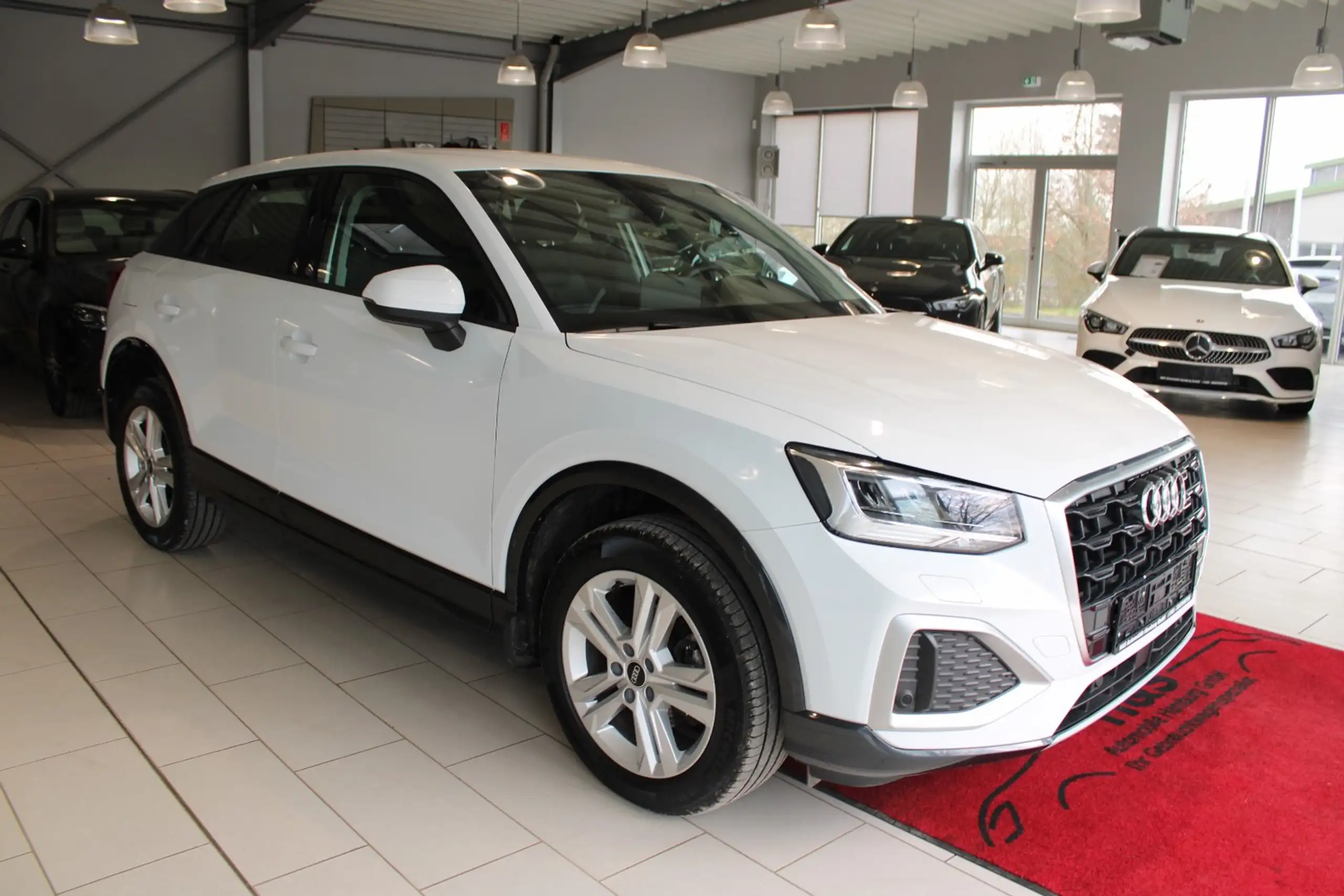 Audi - Q2