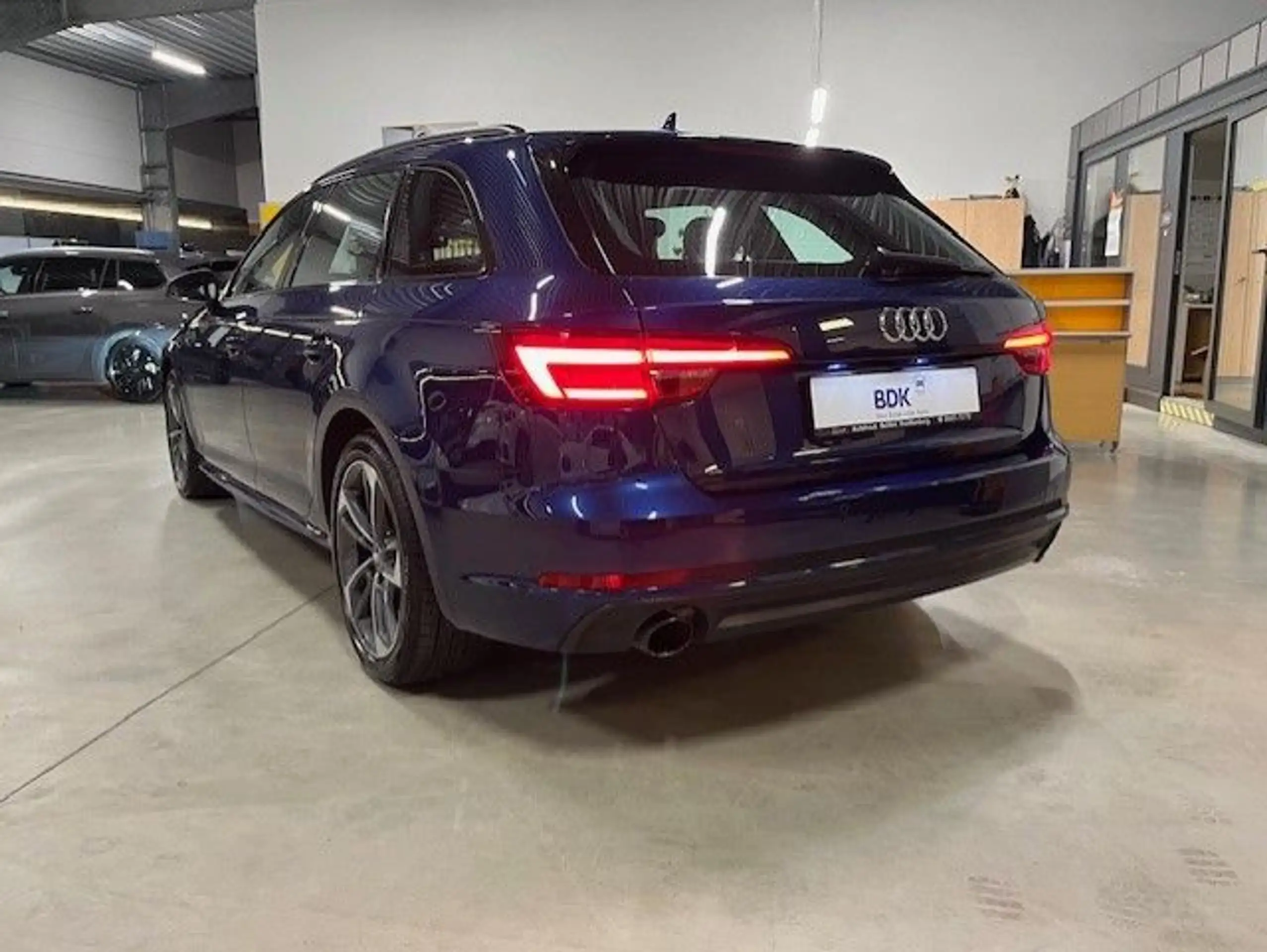 Audi - A4