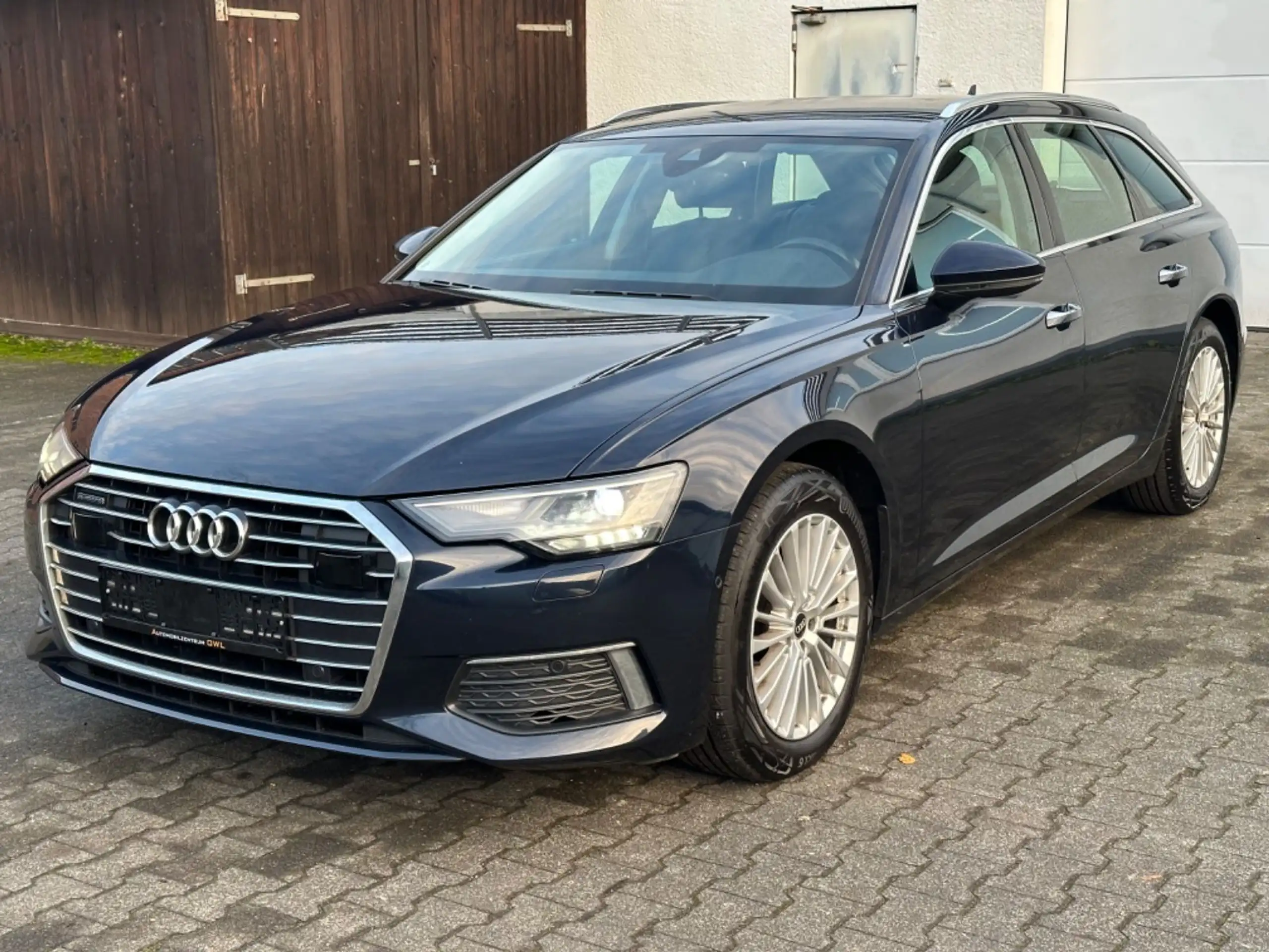 Audi - A6