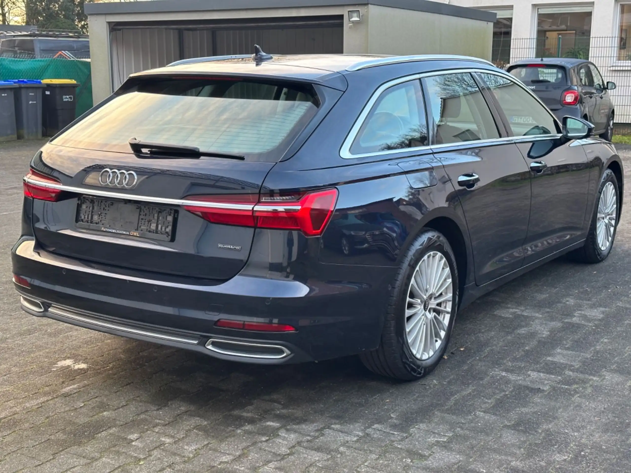 Audi - A6