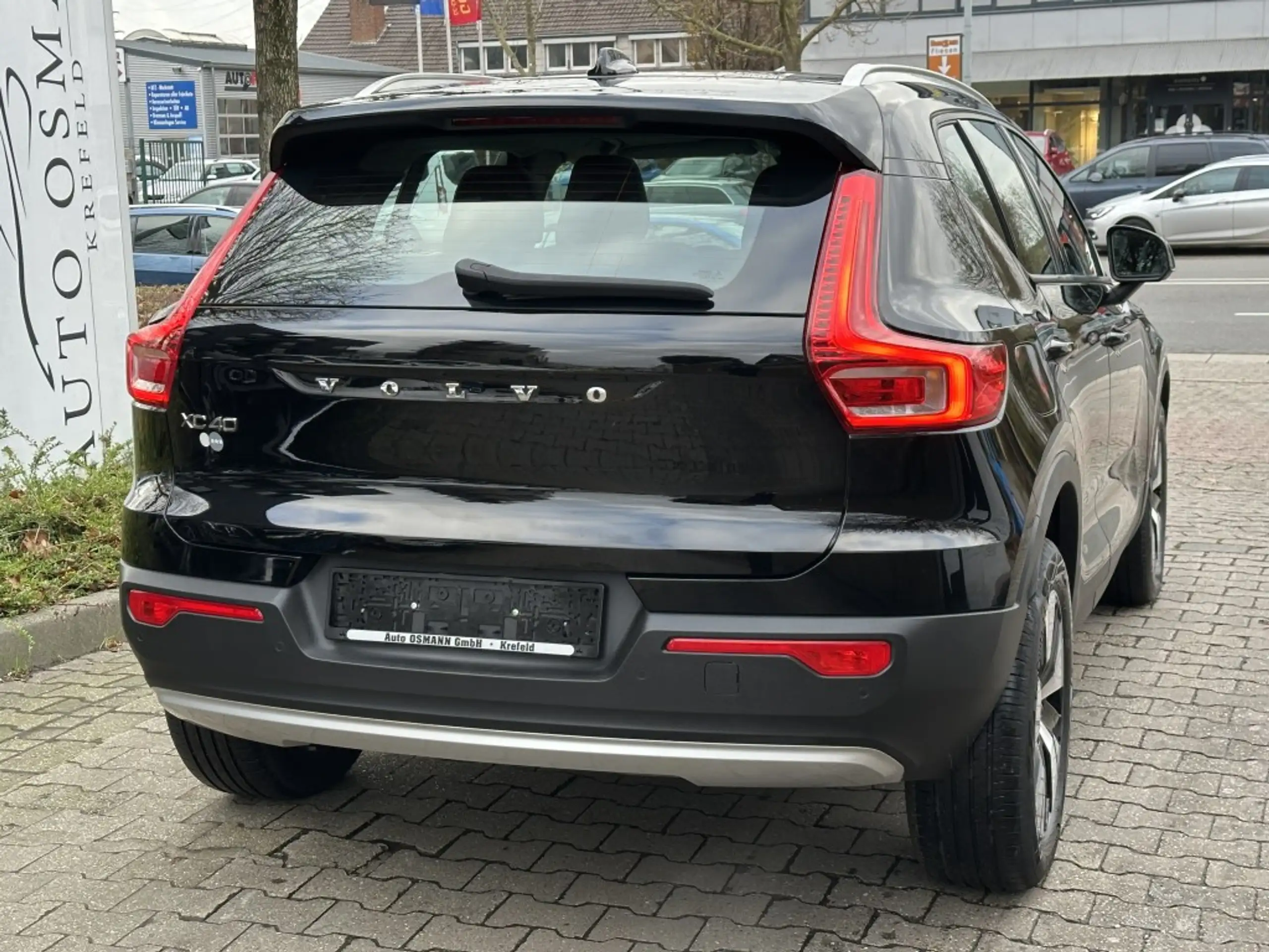 Volvo - XC40