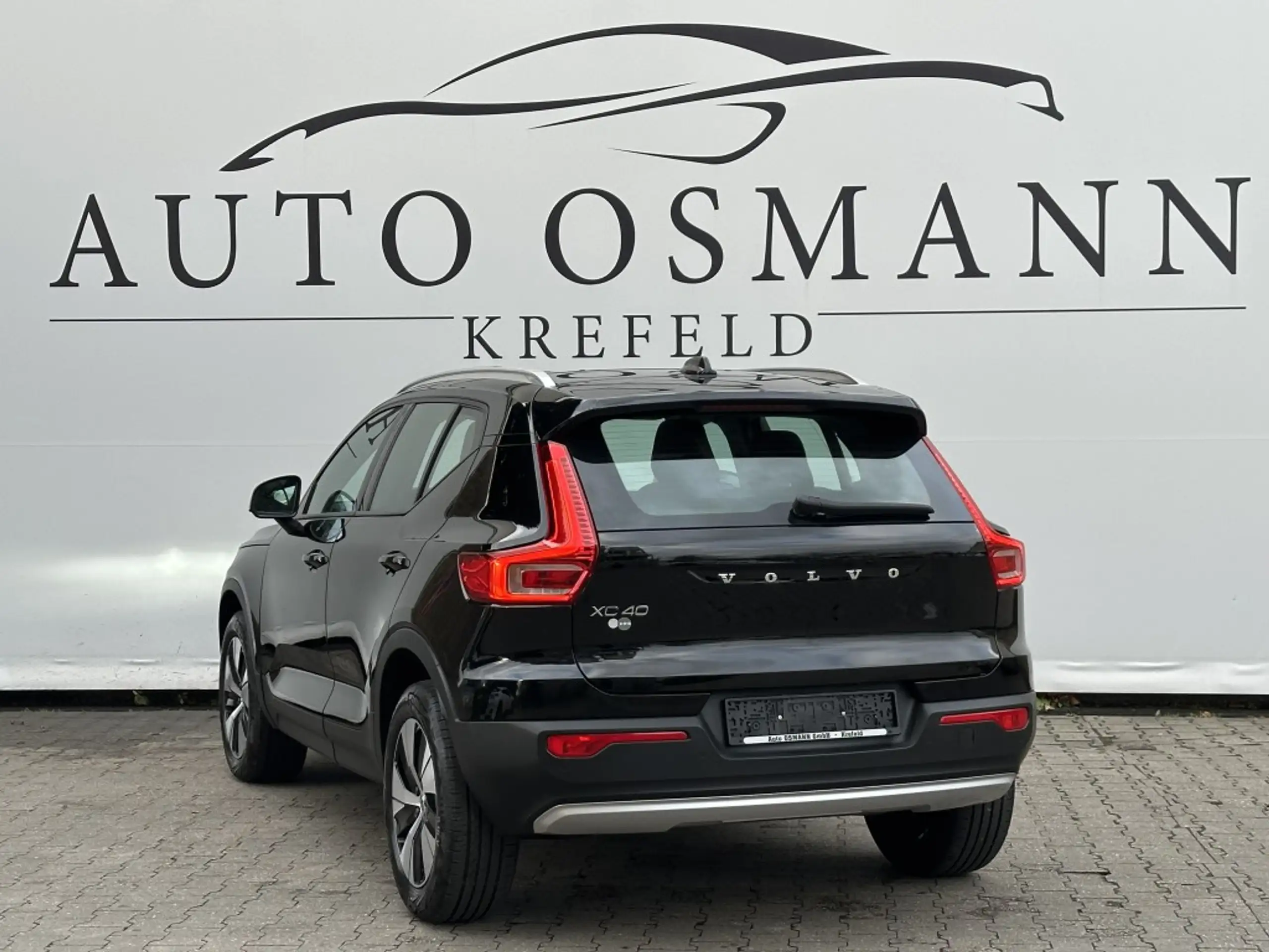 Volvo - XC40